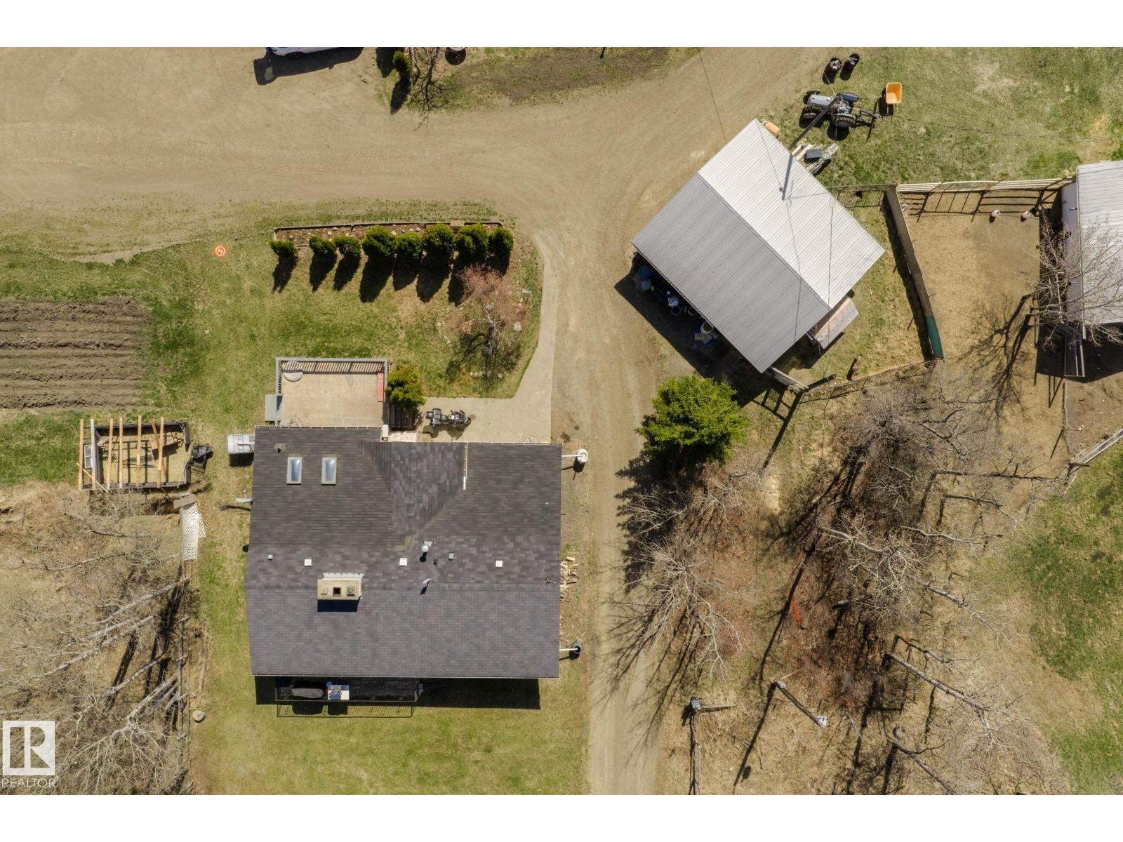 23133 TWP RD 502 - 64