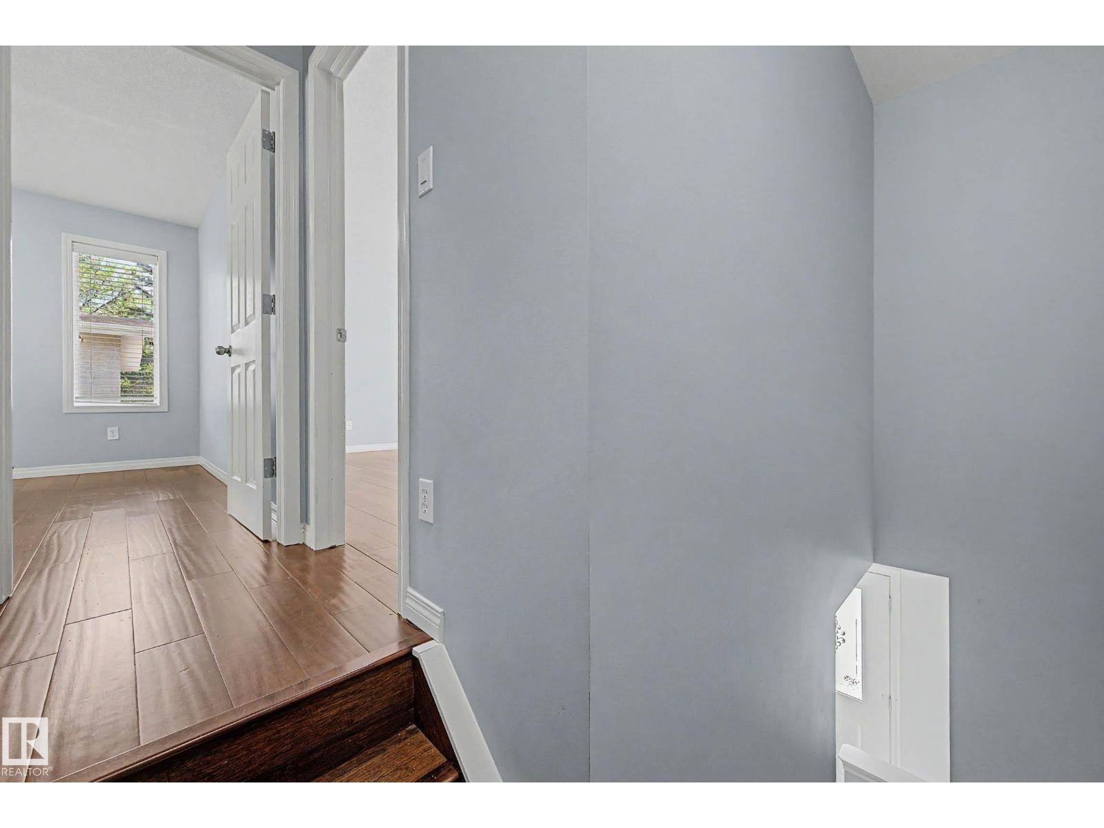 5806 118 AV NW NW - 33