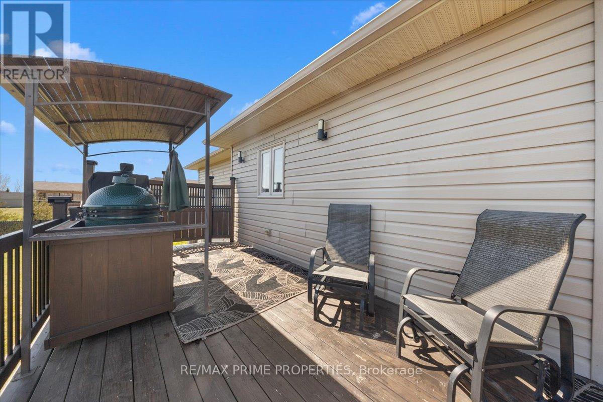3421 SUMMERBREEZE DRIVE - 35