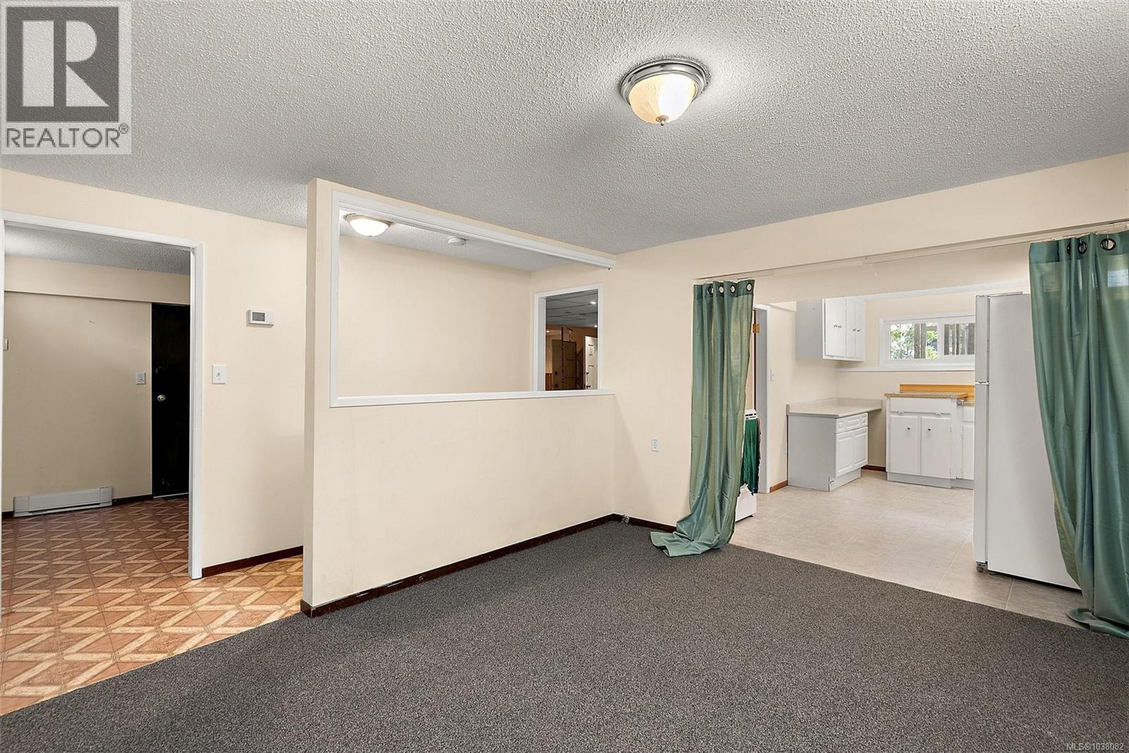  3851 Saul Street, Saanich