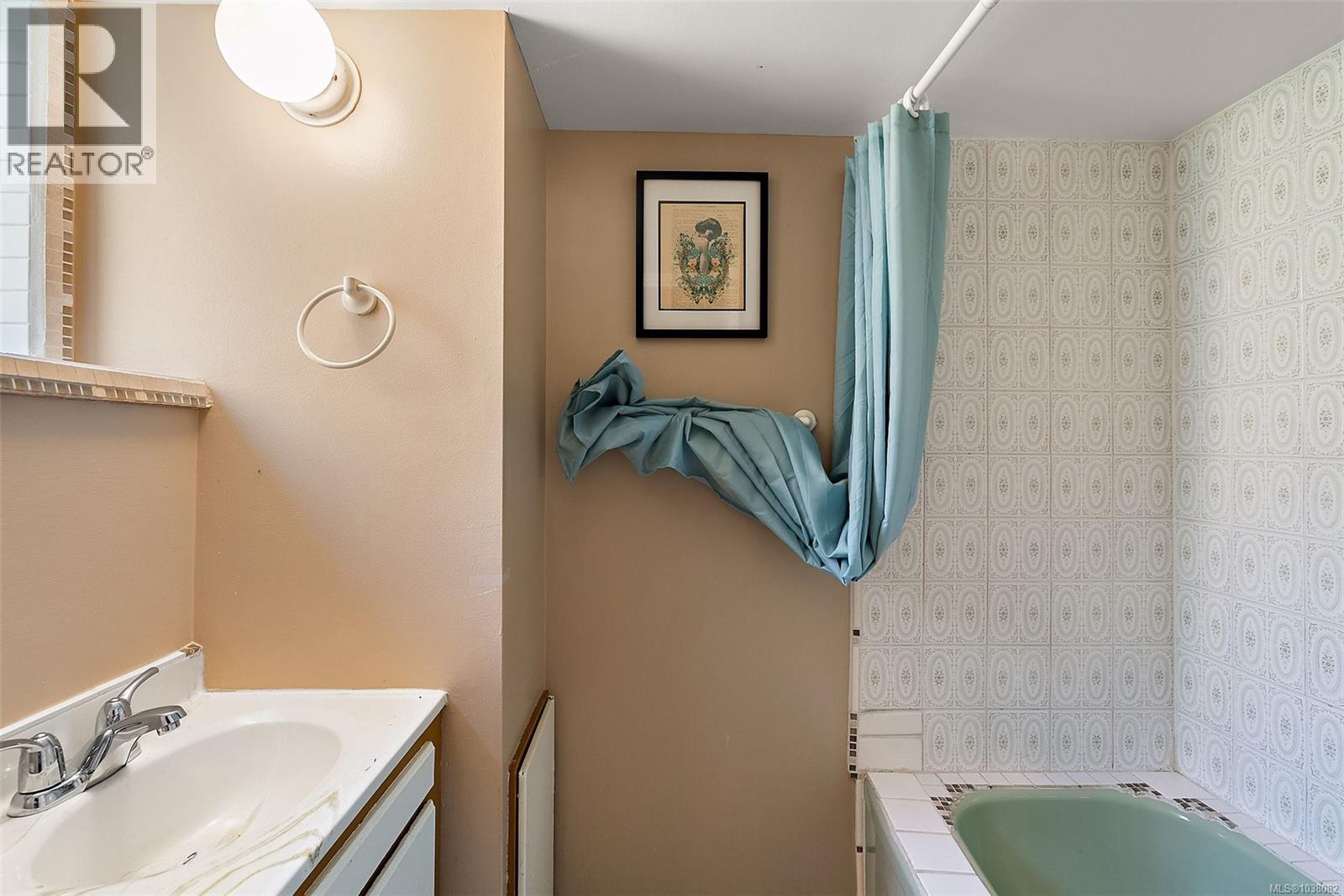 3851 Saul St - 23