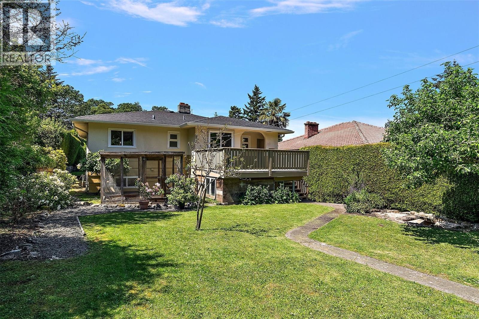 3851 Saul St - 29