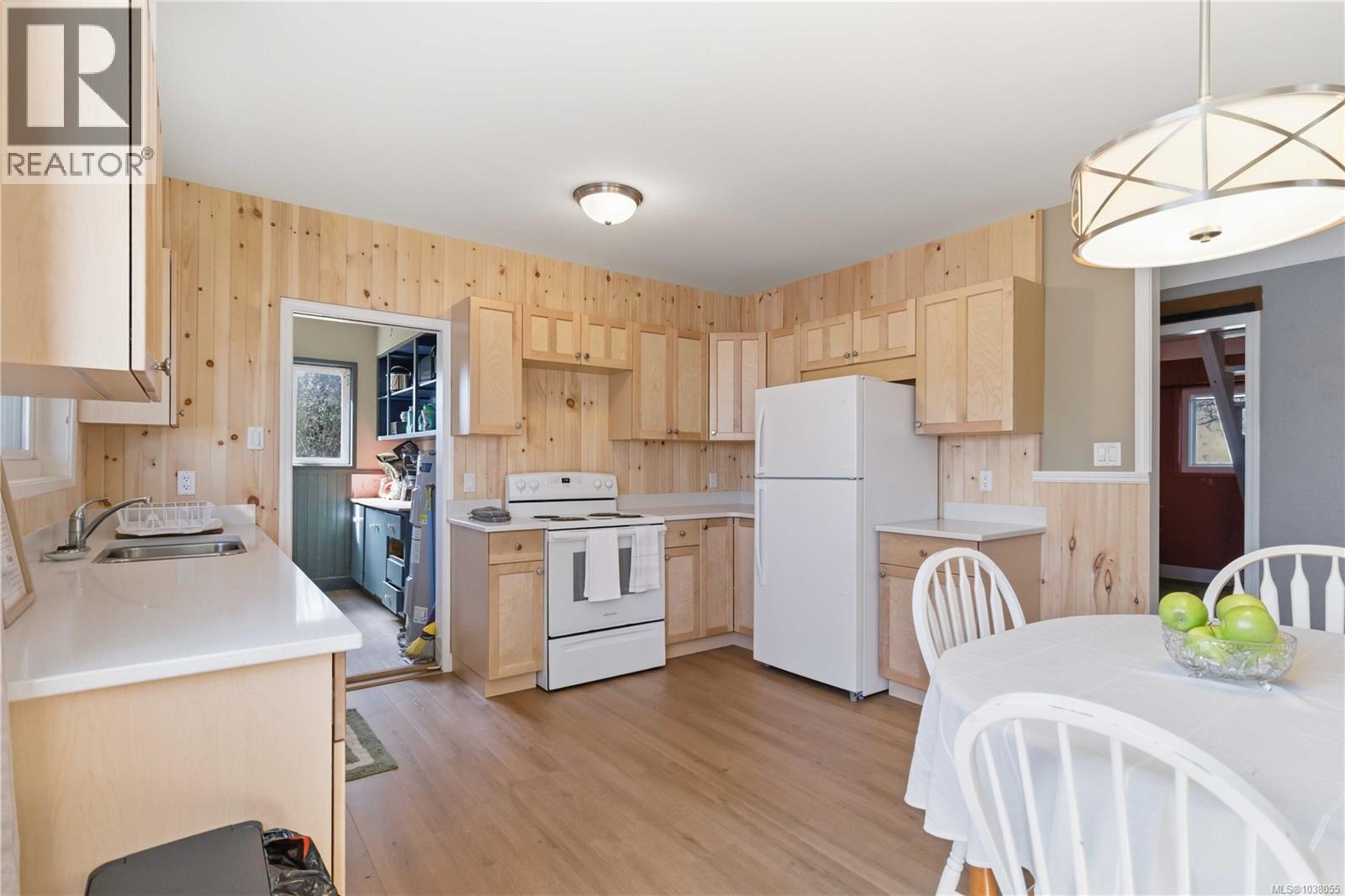  938 Hereward Road, Victoria