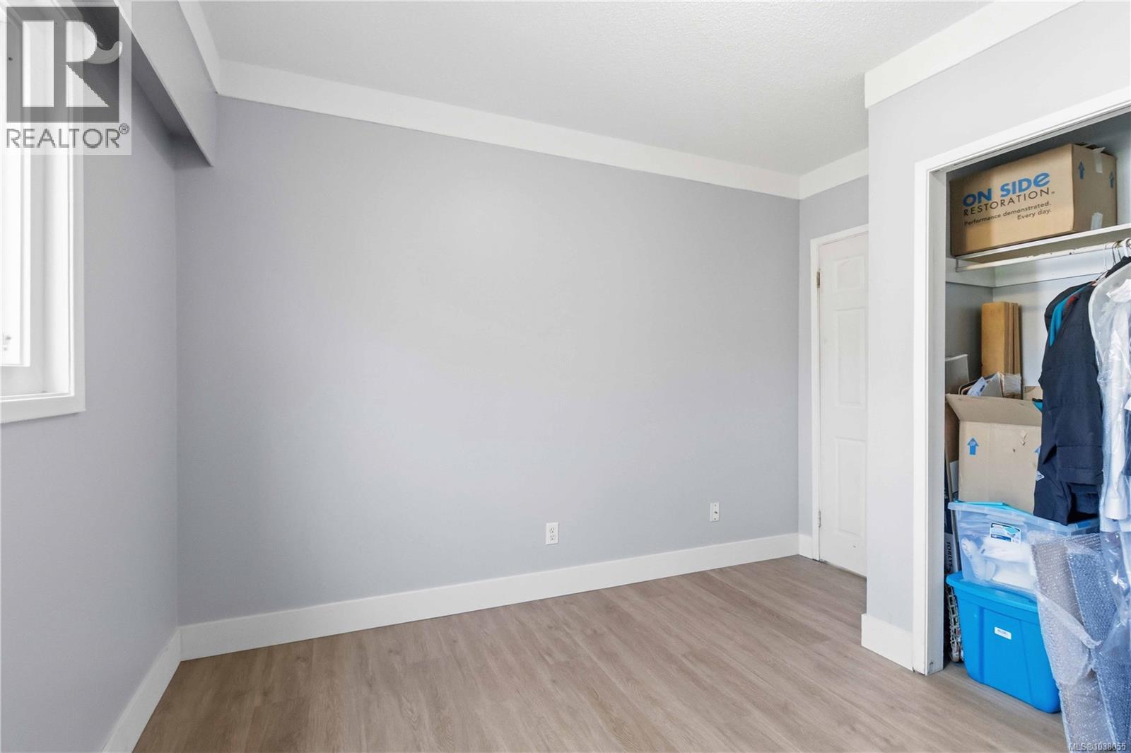 938 Hereward Rd - 26