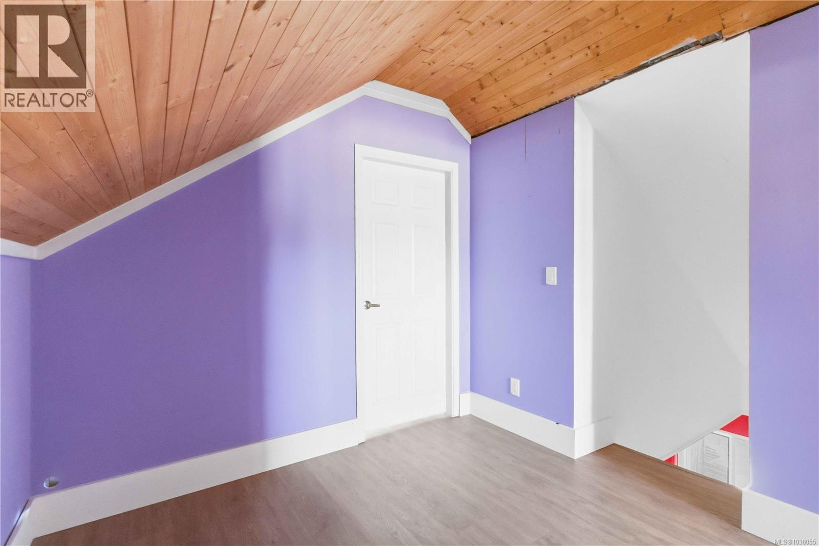 938 Hereward Rd - 31