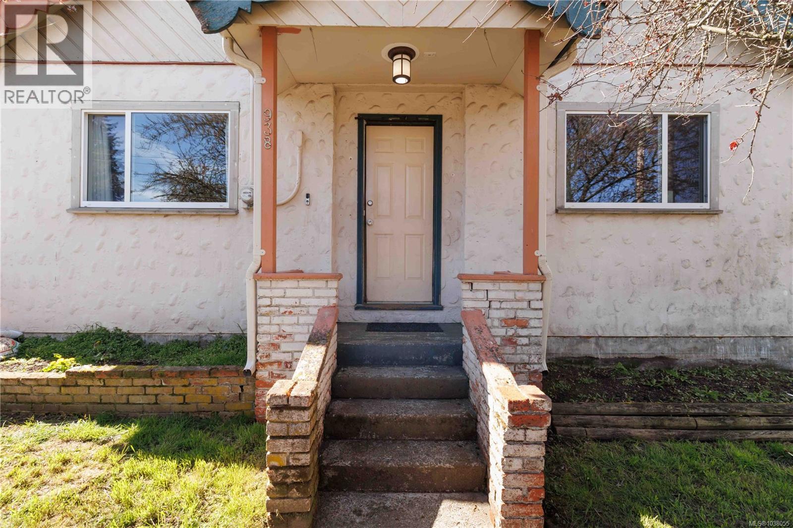 938 Hereward Rd - 4
