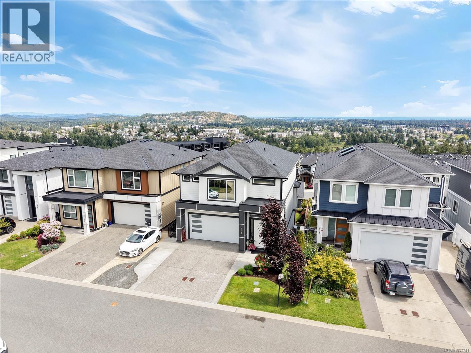  2423 Azurite Crescent, Langford