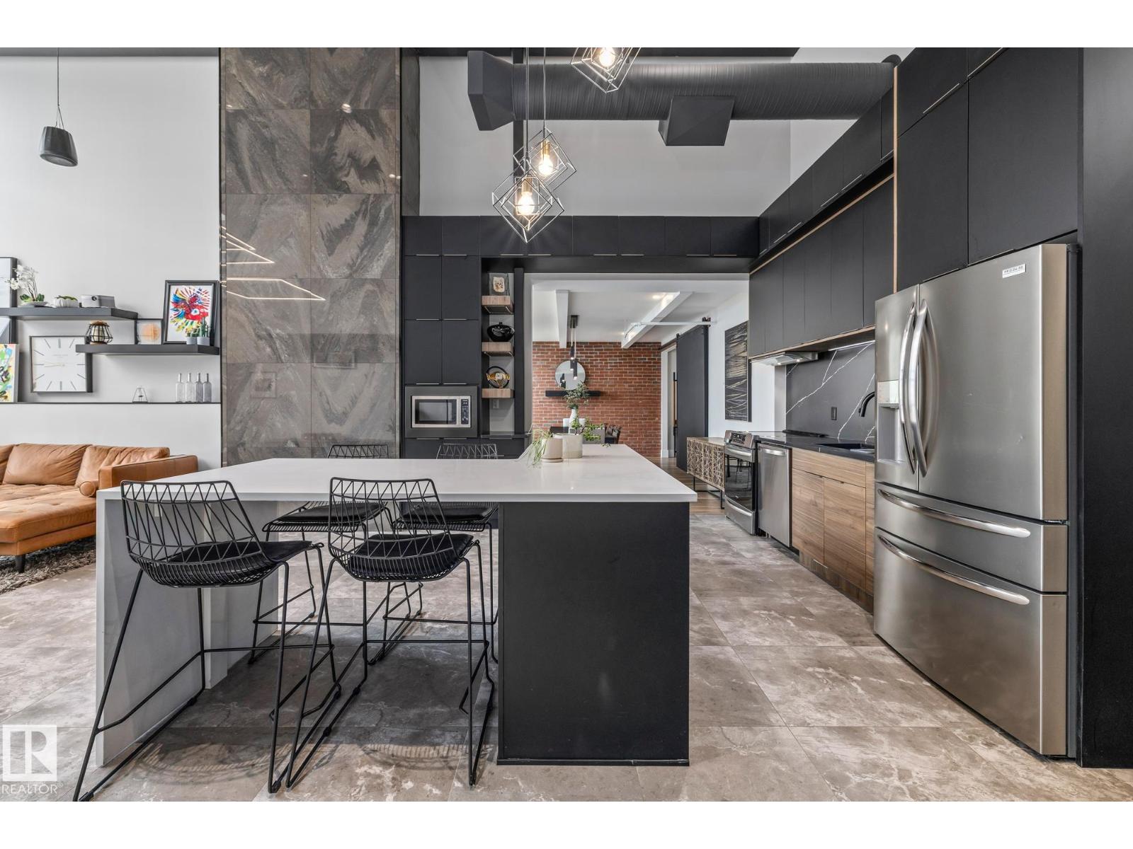 #314 10309 107 ST NW - 16