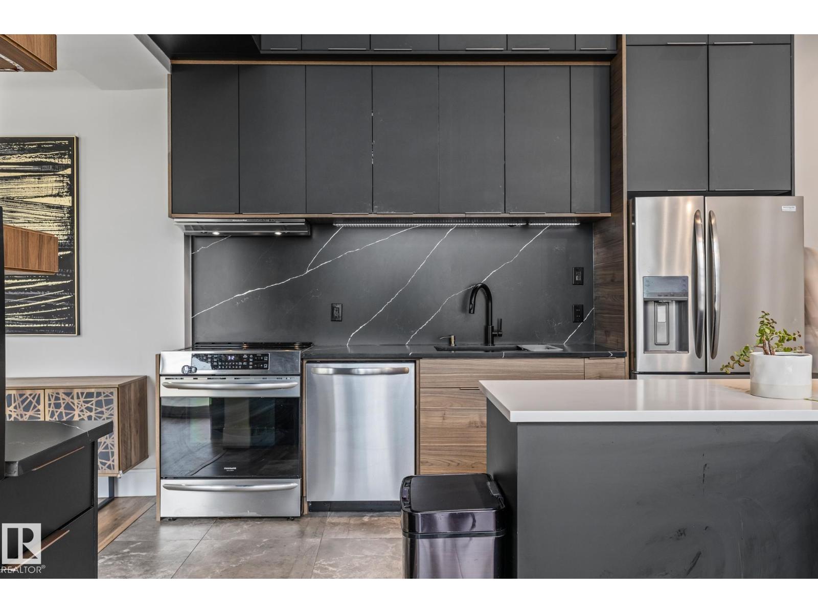 #314 10309 107 ST NW - 13
