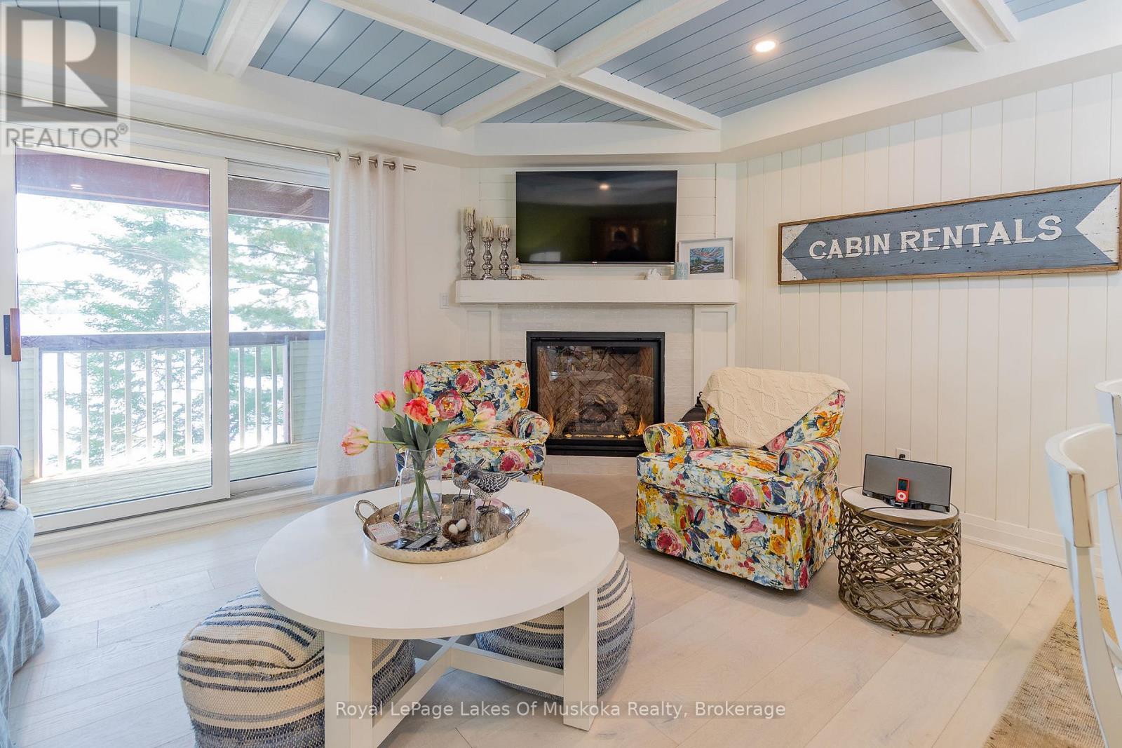 #208 10 COVESIDE DRIVE - 16