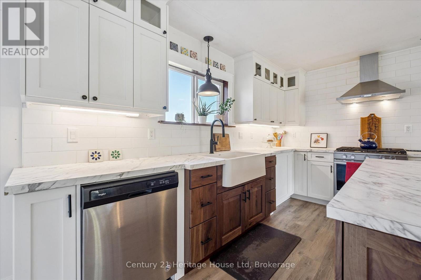 323135 DURHAM ROAD E - 12