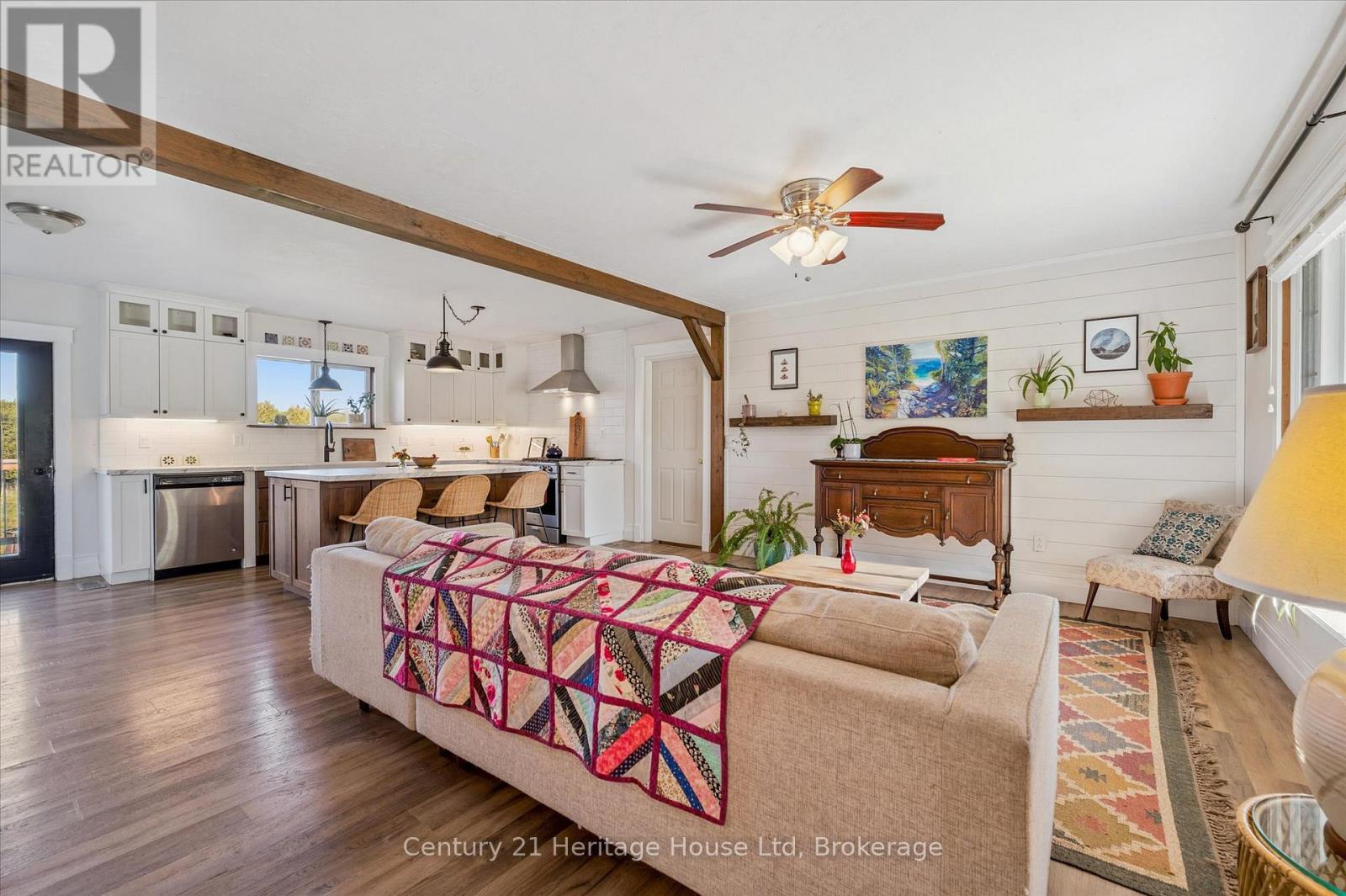 323135 DURHAM ROAD E - 8