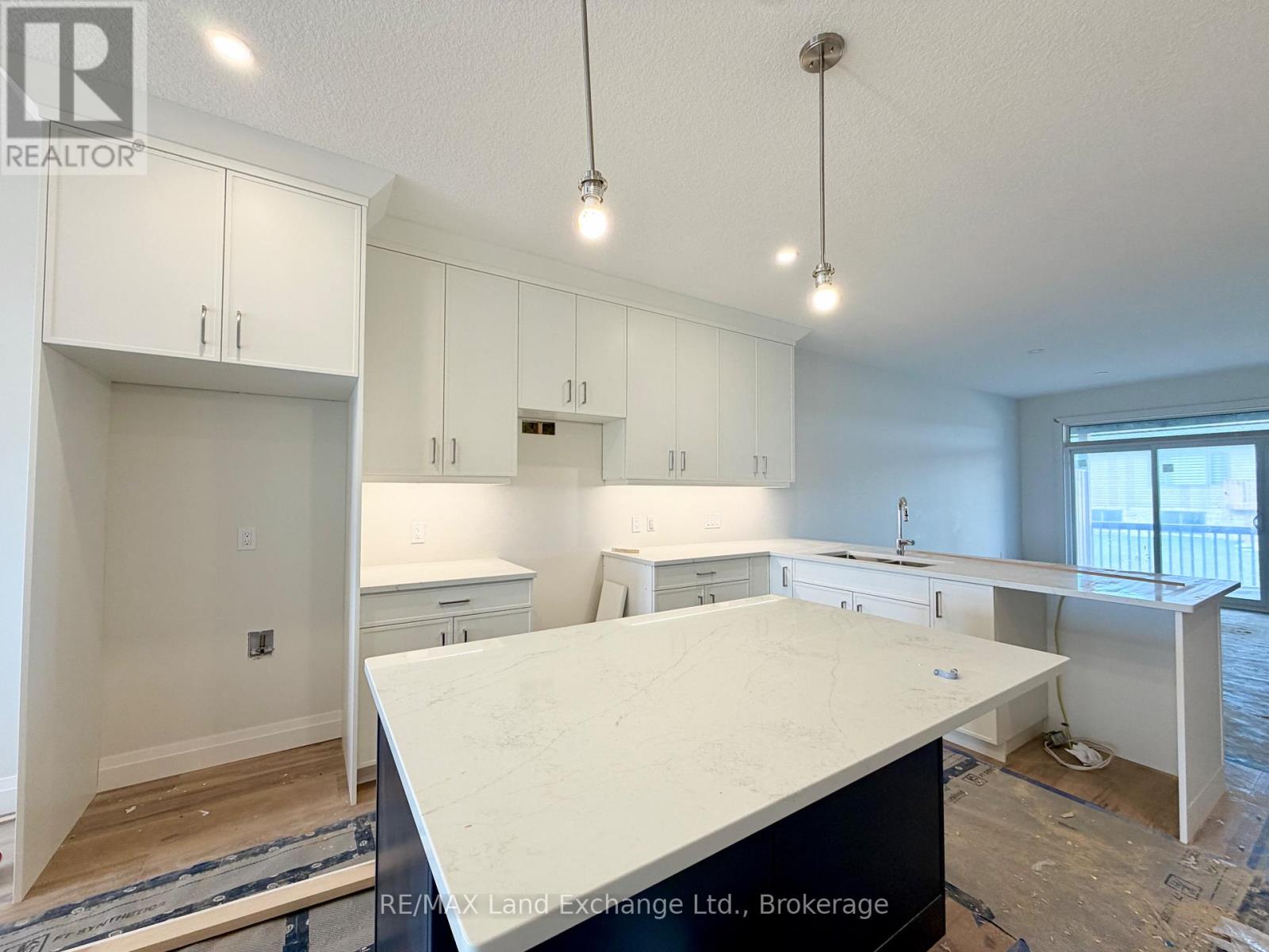 447 IVINGS DRIVE - 2
