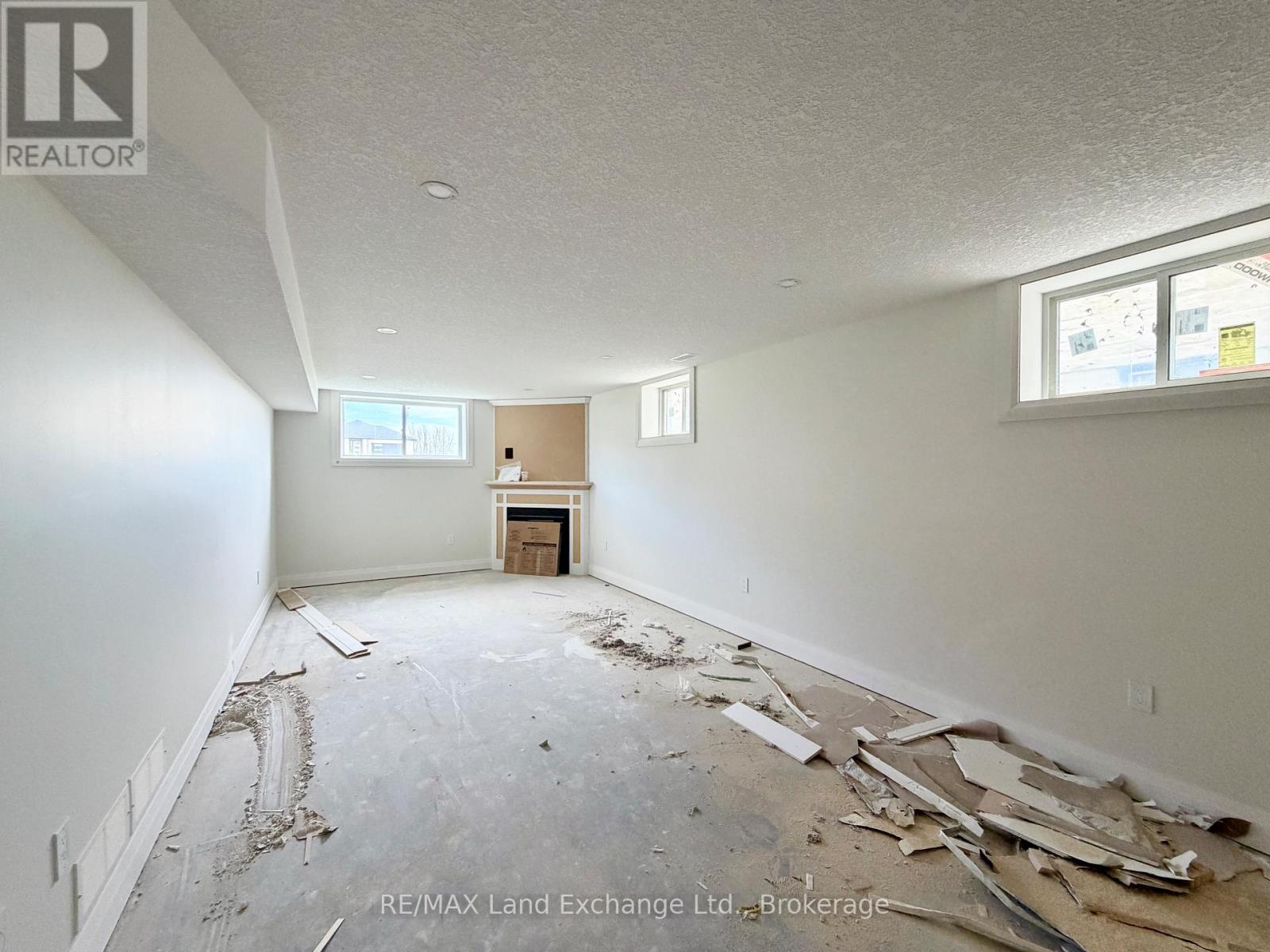 447 IVINGS DRIVE - 9