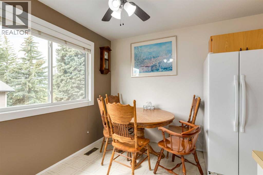 #56 5019 46 Avenue SW - 8