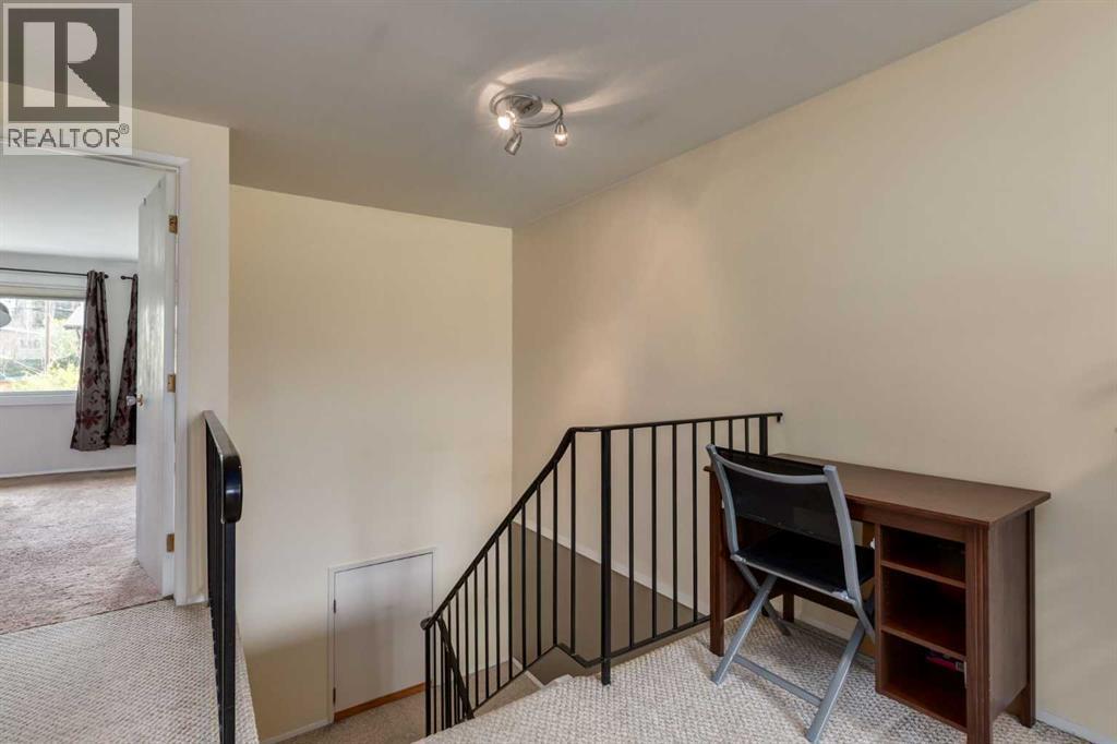 #56 5019 46 Avenue SW - 14