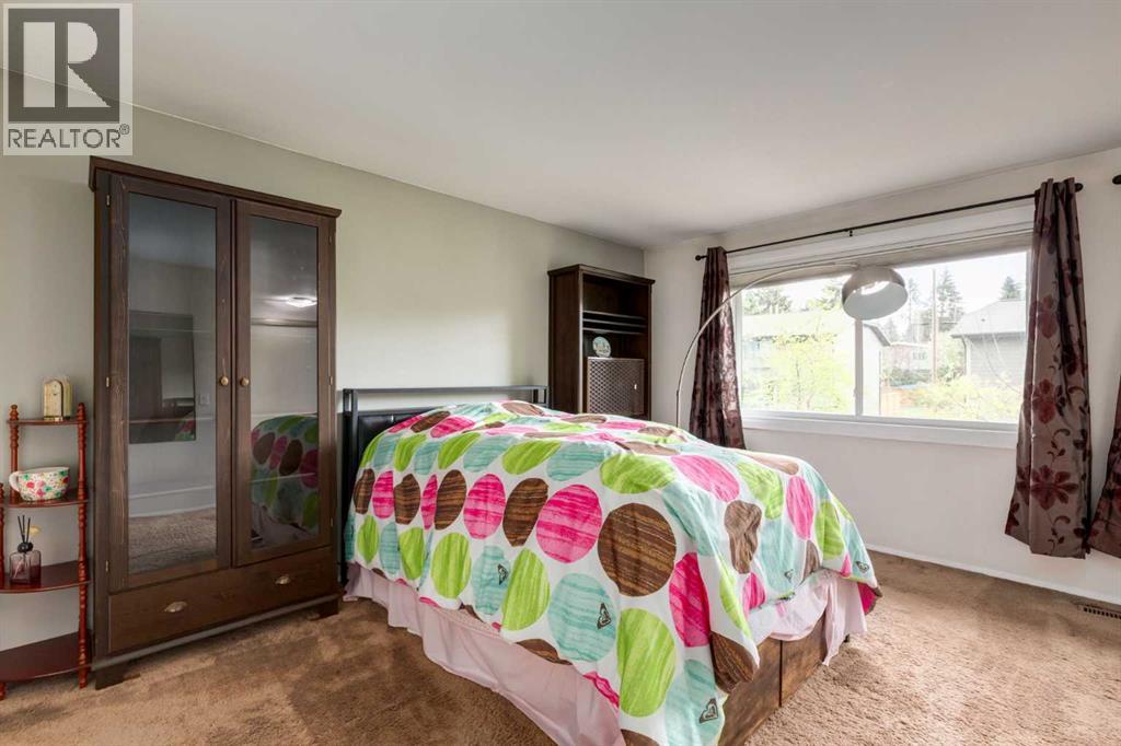 #56 5019 46 Avenue SW - 22