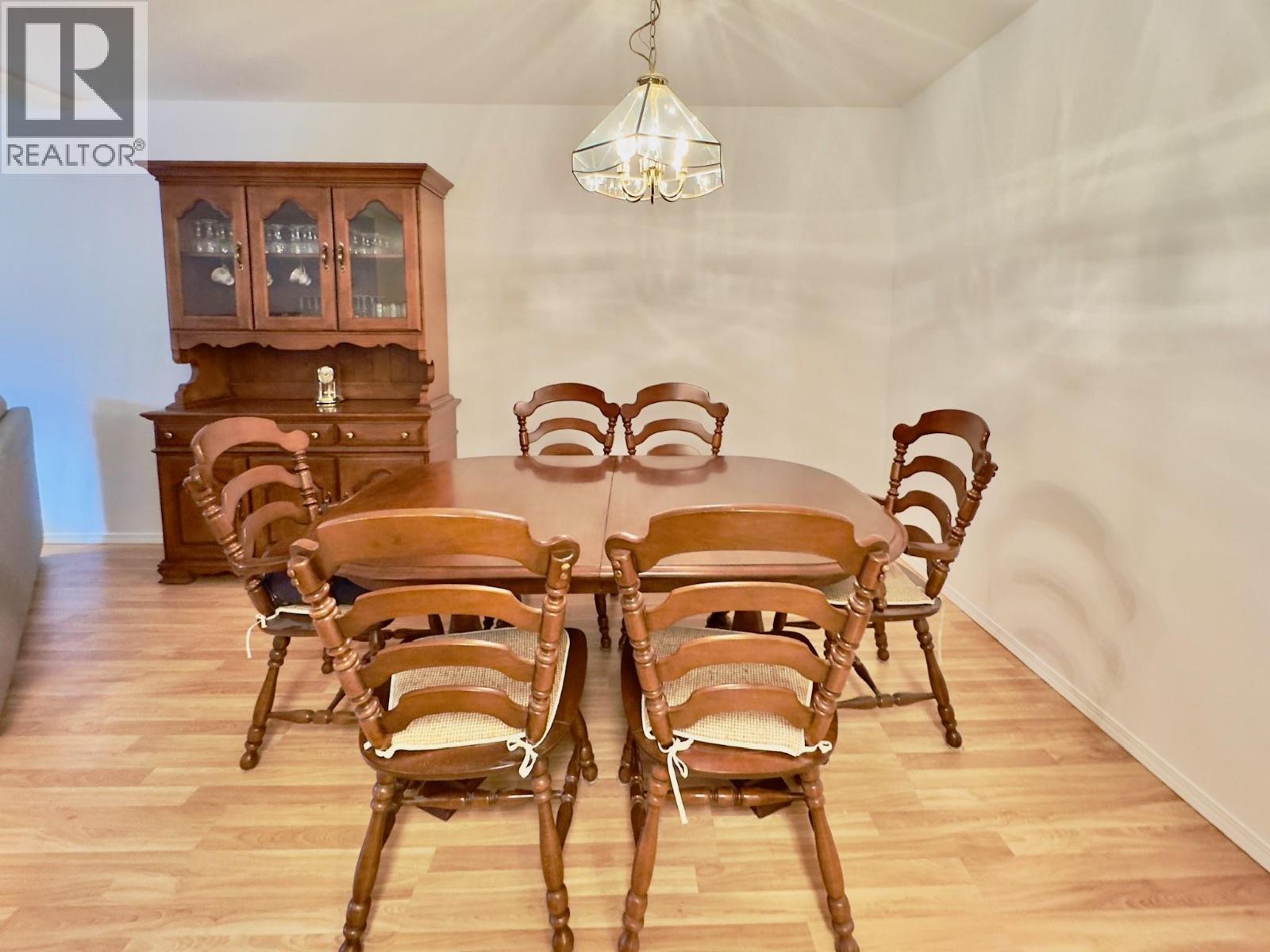 #109 298 YORKTON Avenue - 8
