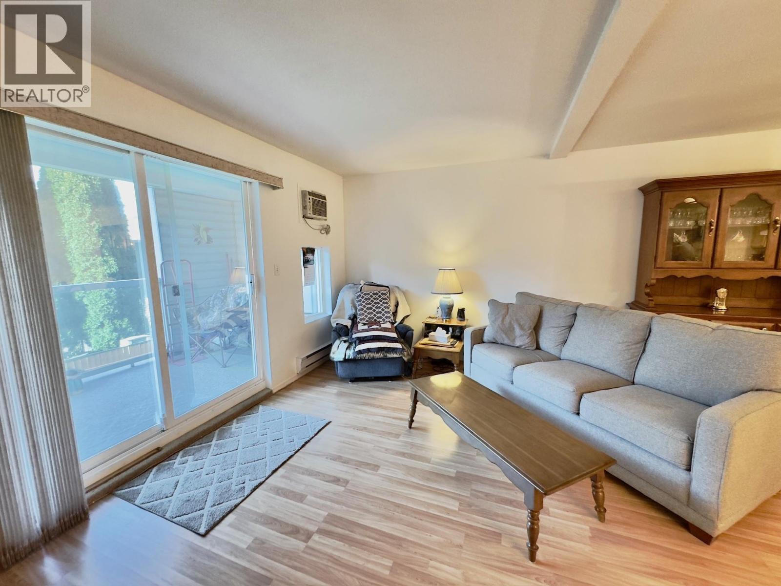#109 298 YORKTON Avenue - 10