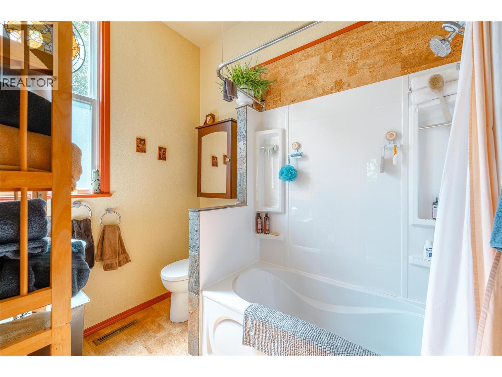 1105 Oscar Street - 17