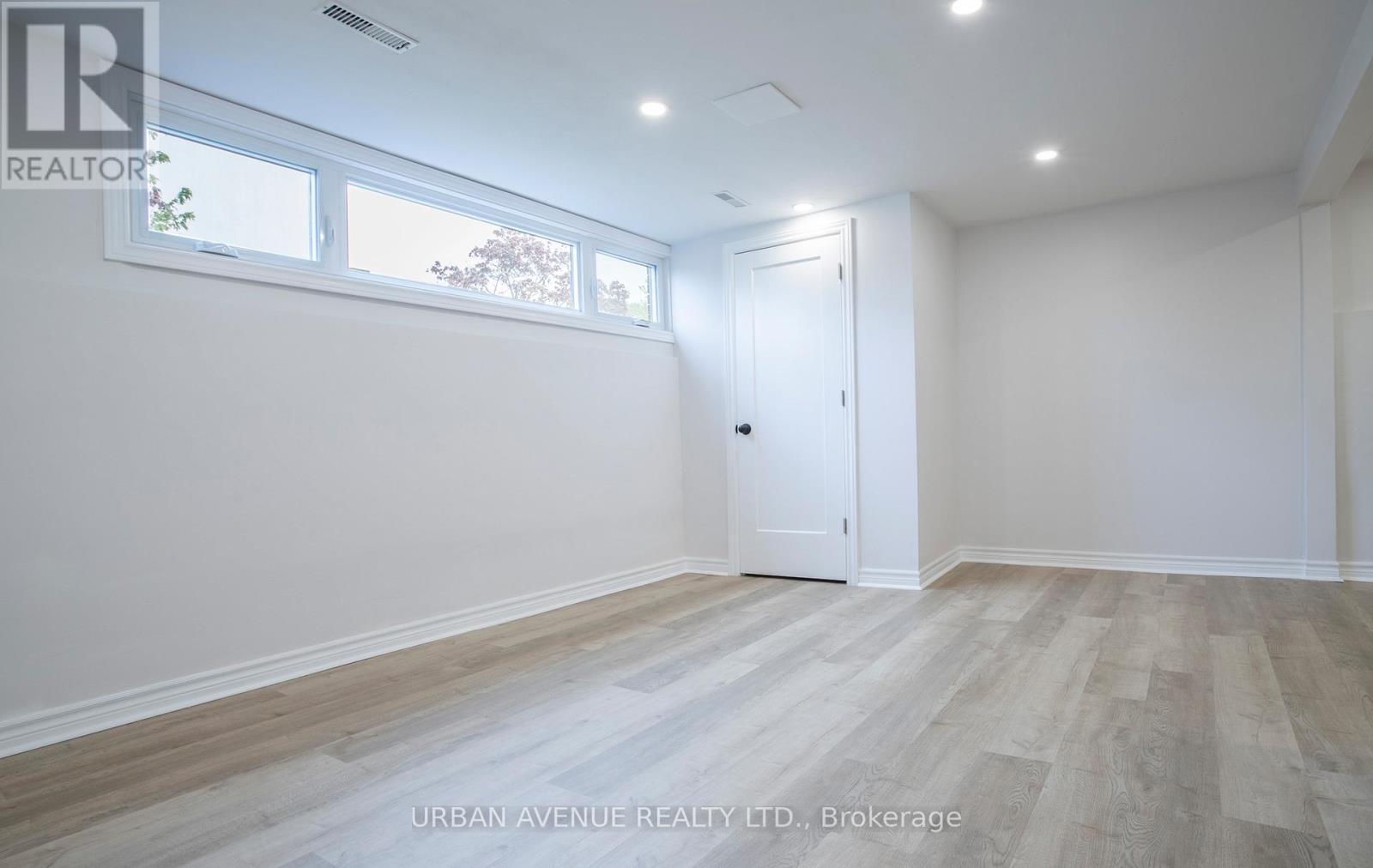 329 COOPER COURT - 40