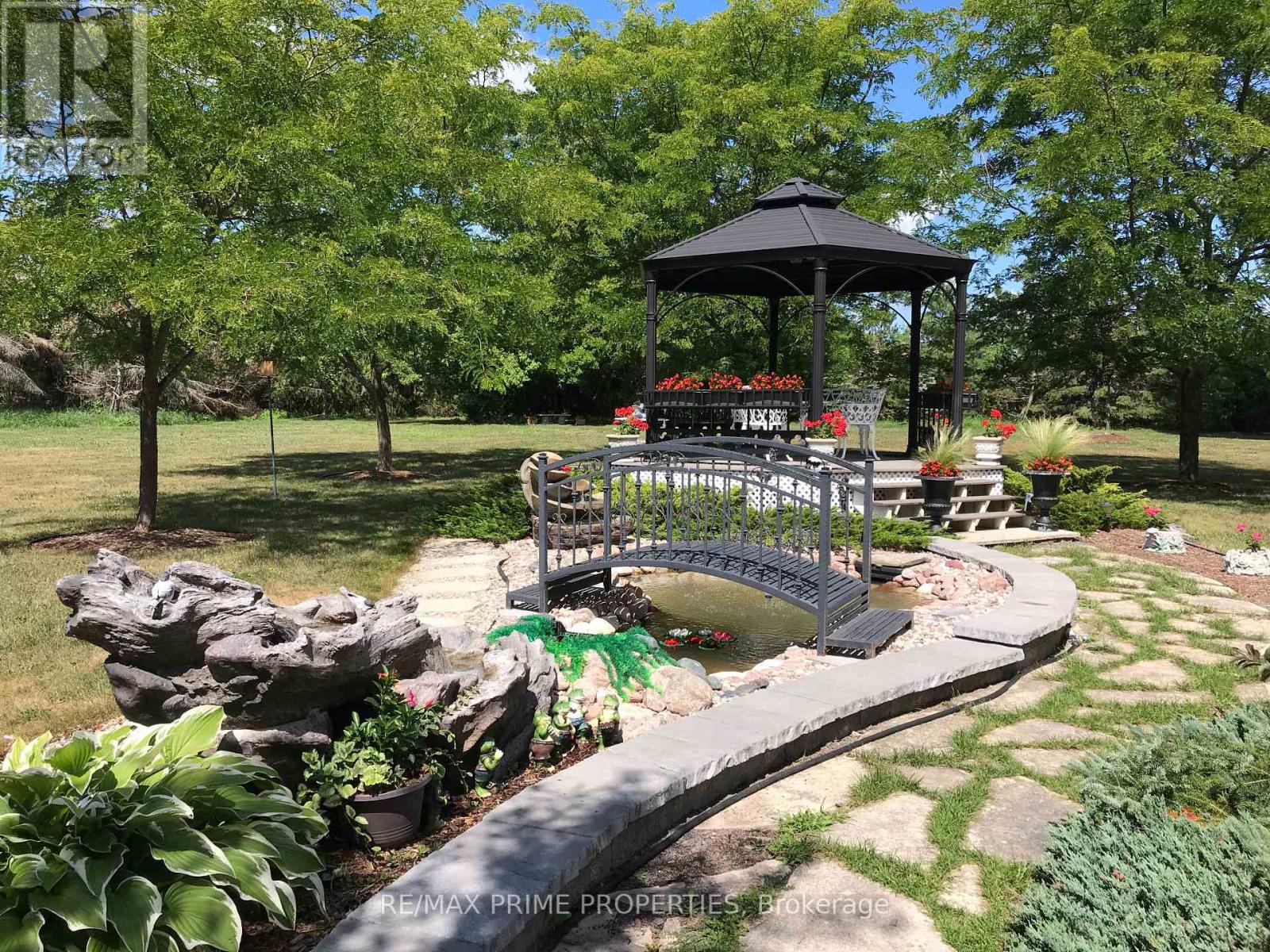 1530 ROYAL ORCHARD DRIVE - 31