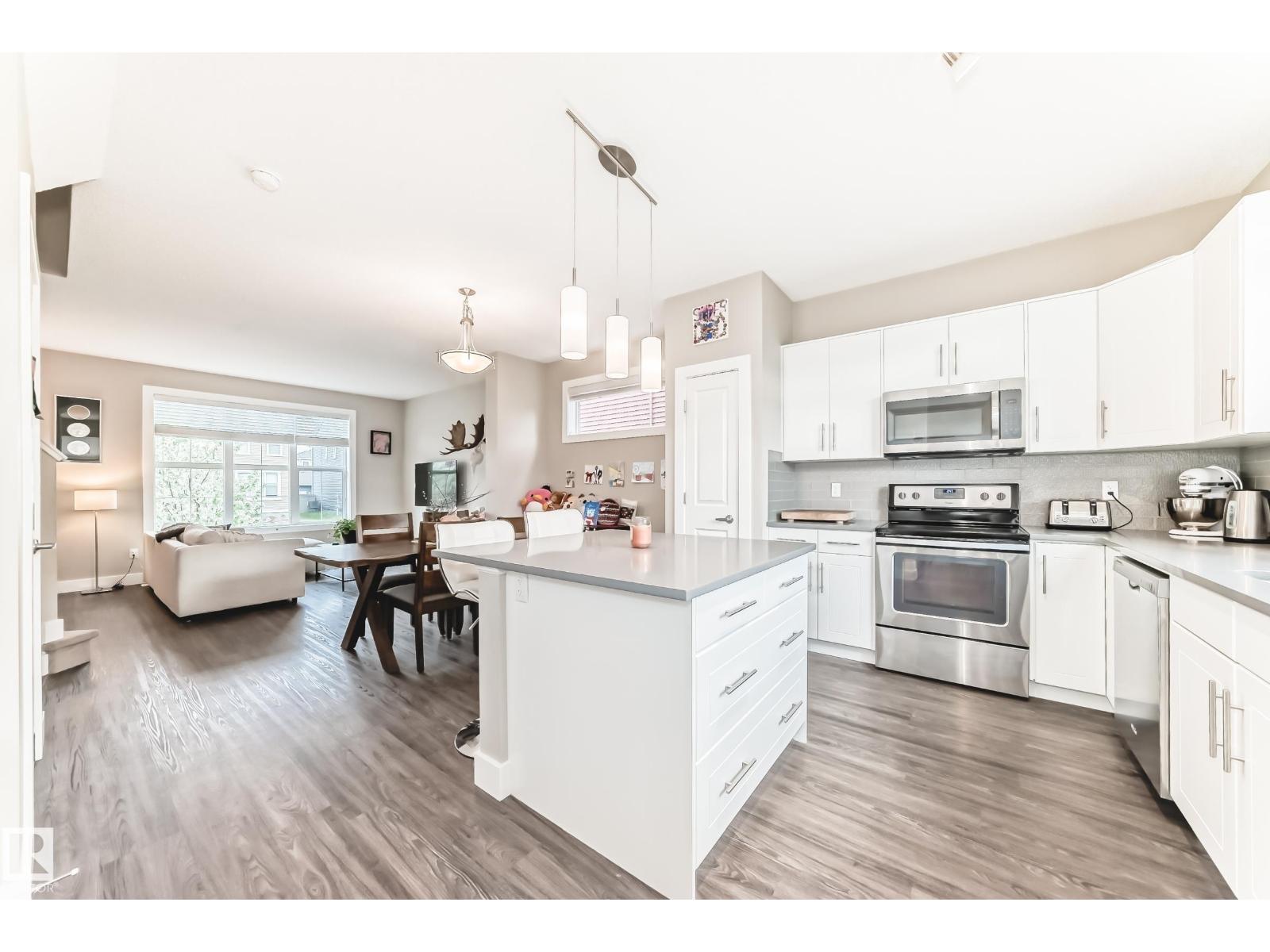 2125 24 ST NW - 10