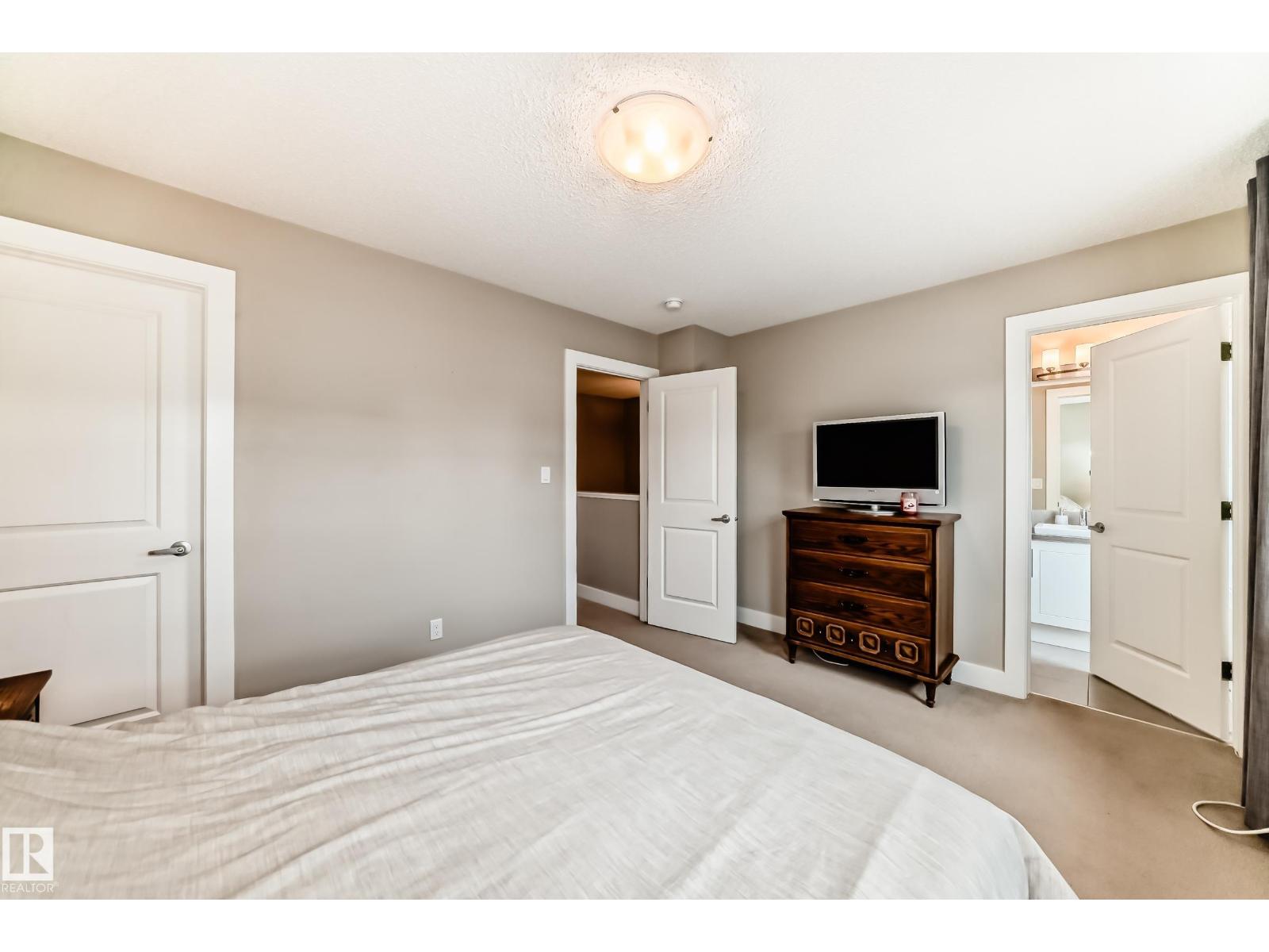 2125 24 ST NW - 24