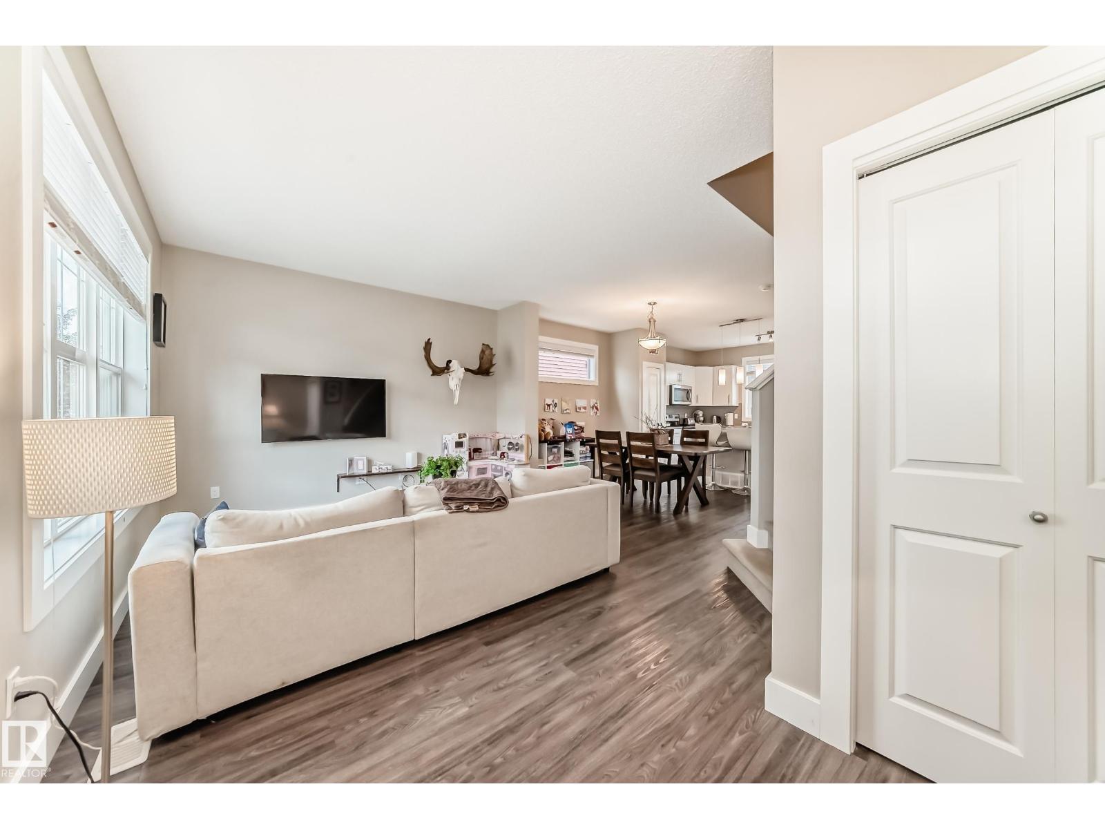 2125 24 ST NW - 9