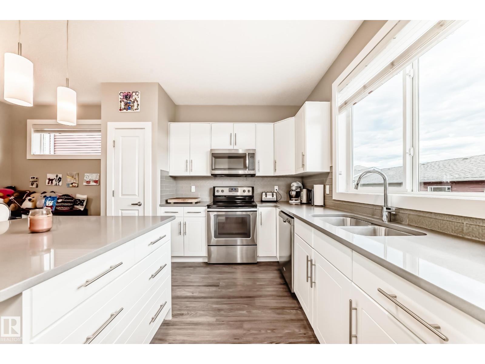 2125 24 ST NW - 6