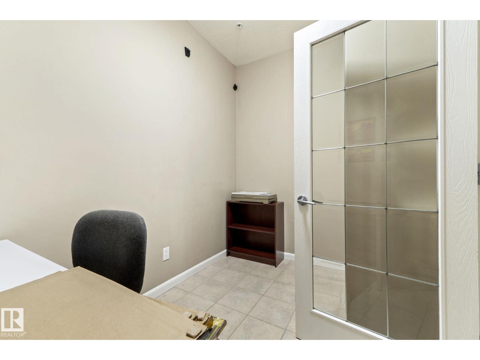 #430 160 MAGRATH RD NW - 40