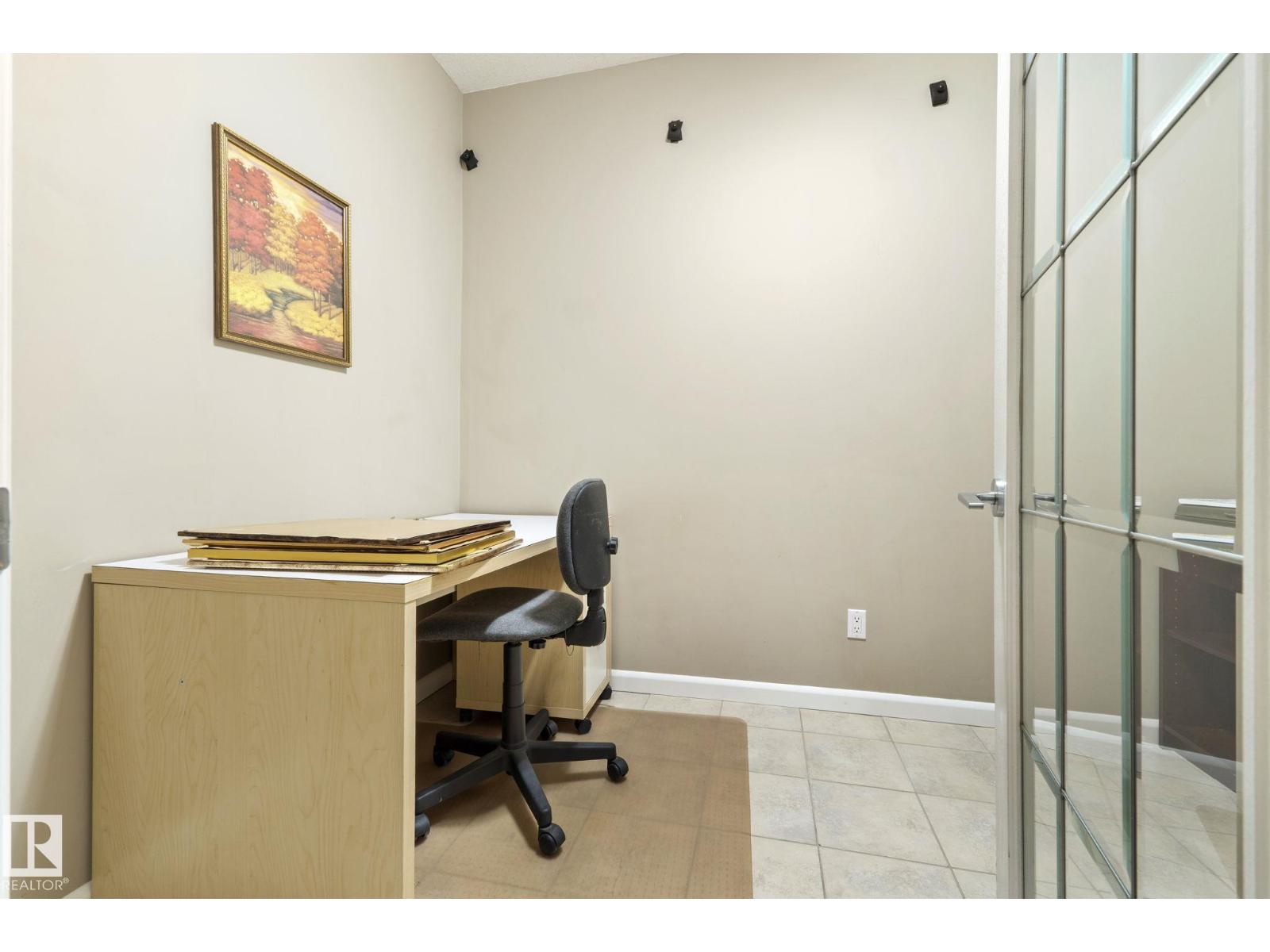 #430 160 MAGRATH RD NW - 39