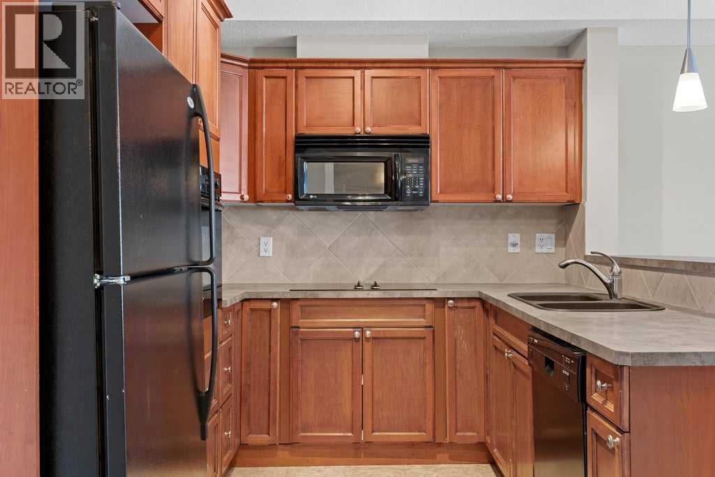 #122 60 Royal Oak Plaza NW - Image 3