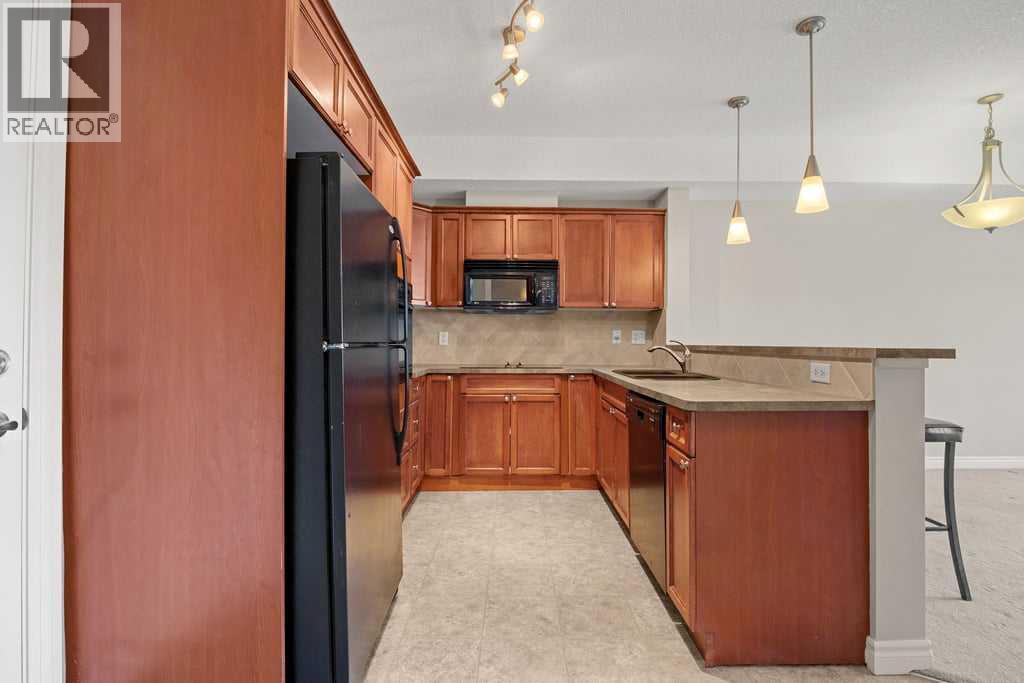 #122 60 Royal Oak Plaza NW - 4