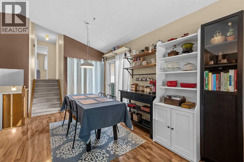 316 Coventry Close NE - 8
