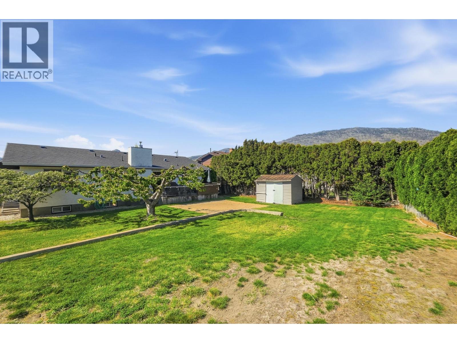 9506 Hummingbird Lane, Osoyoos