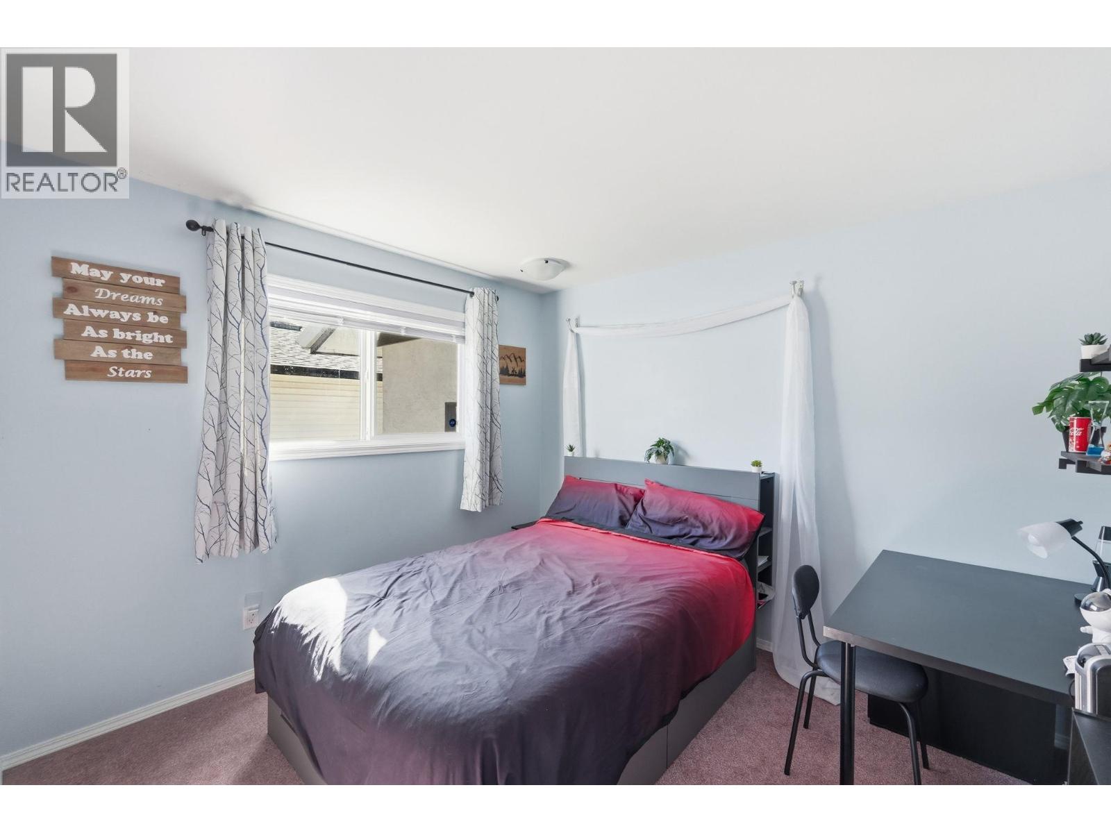 9506 Hummingbird Lane, Osoyoos