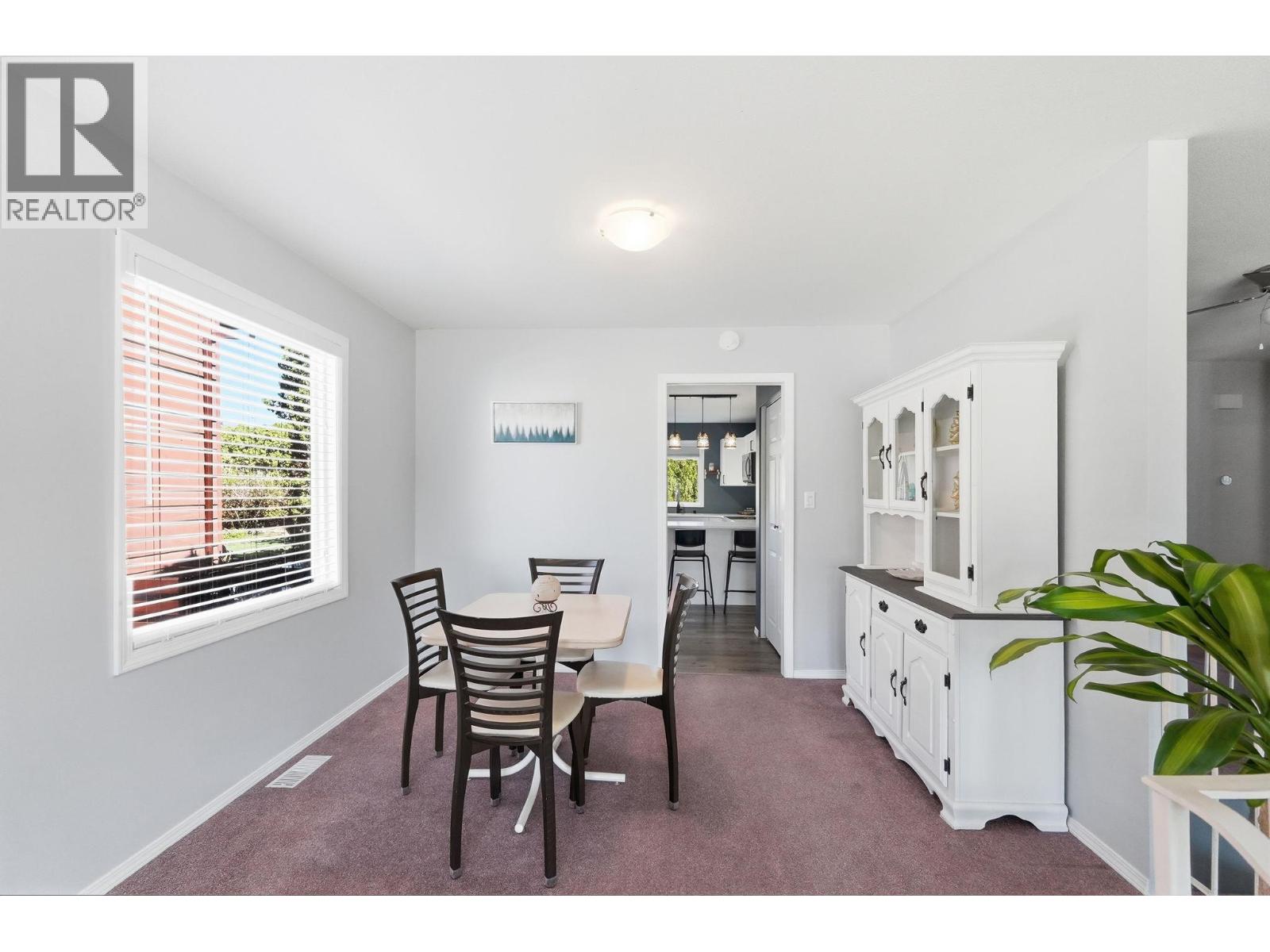 9506 Hummingbird Lane, Osoyoos