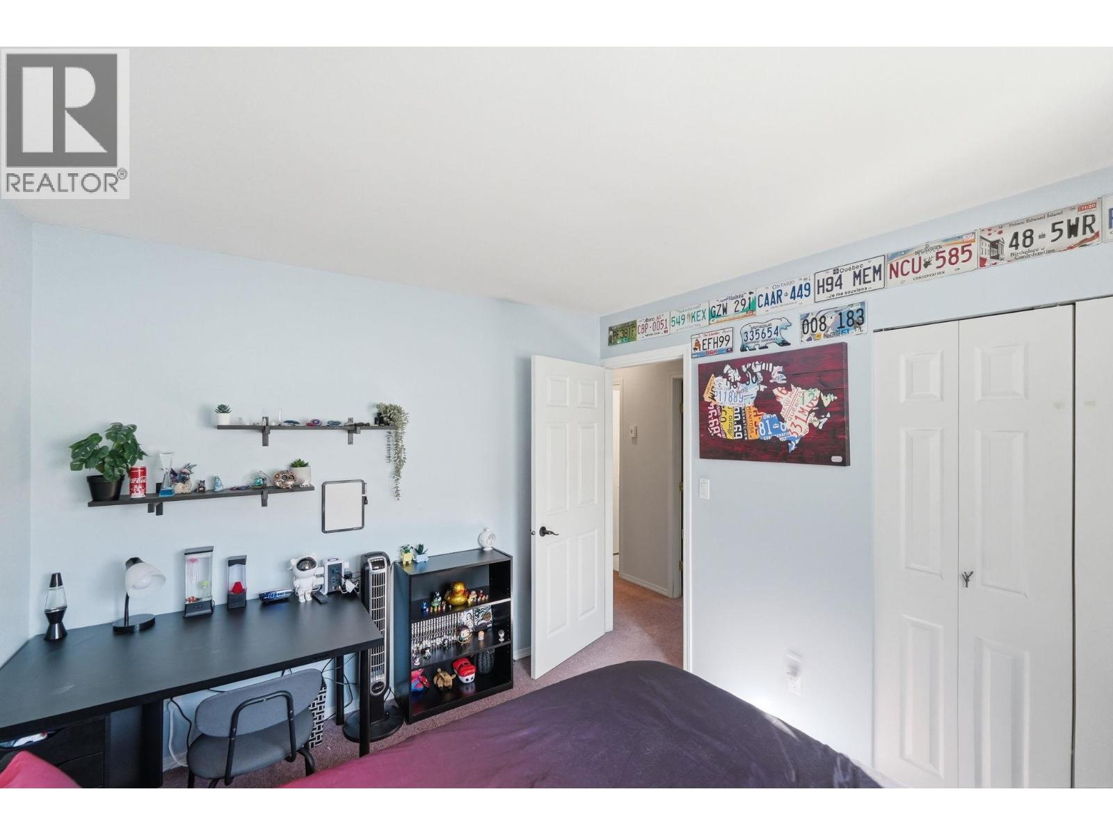 9506 Hummingbird Lane, Osoyoos