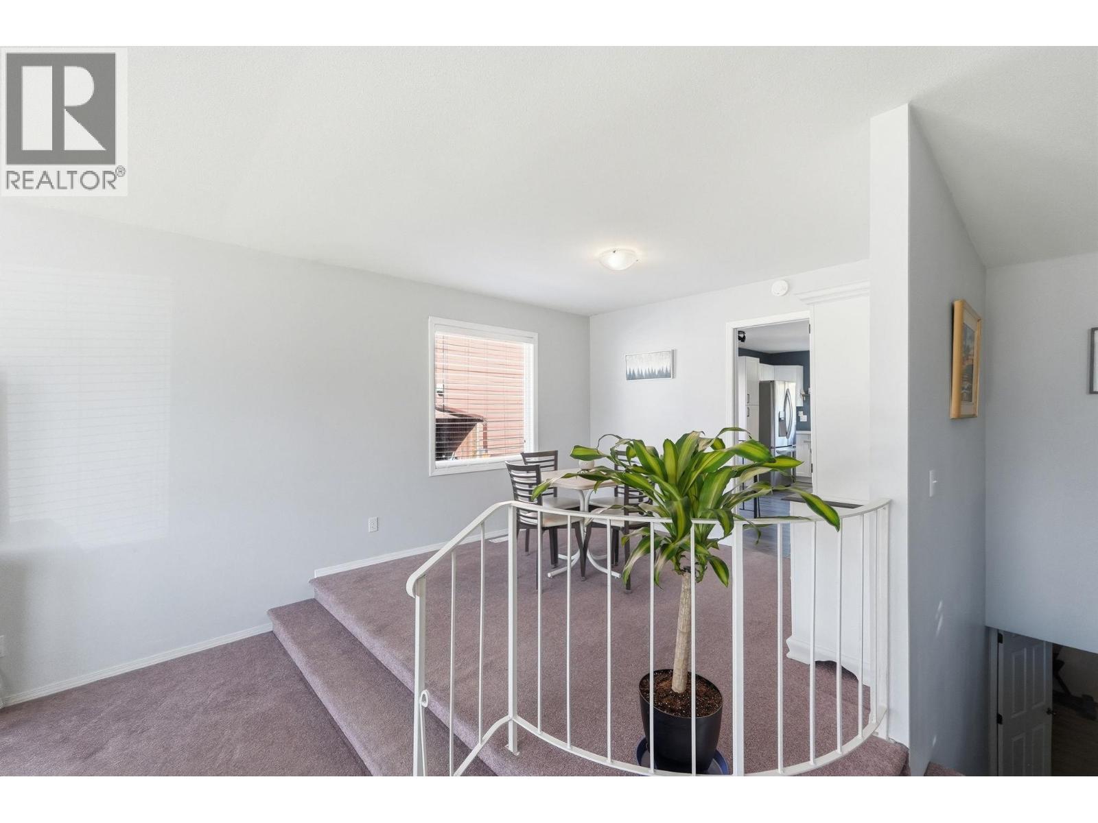 9506 Hummingbird Lane, Osoyoos