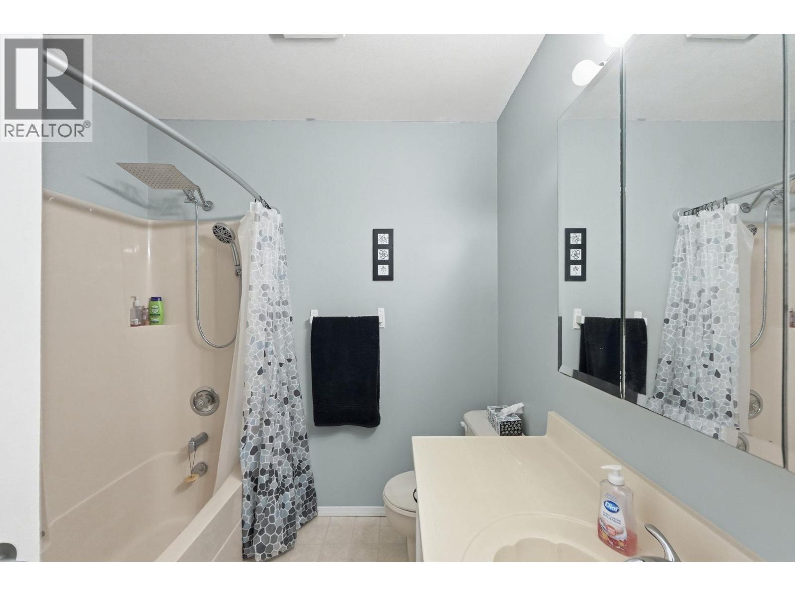 9506 Hummingbird Lane, Osoyoos