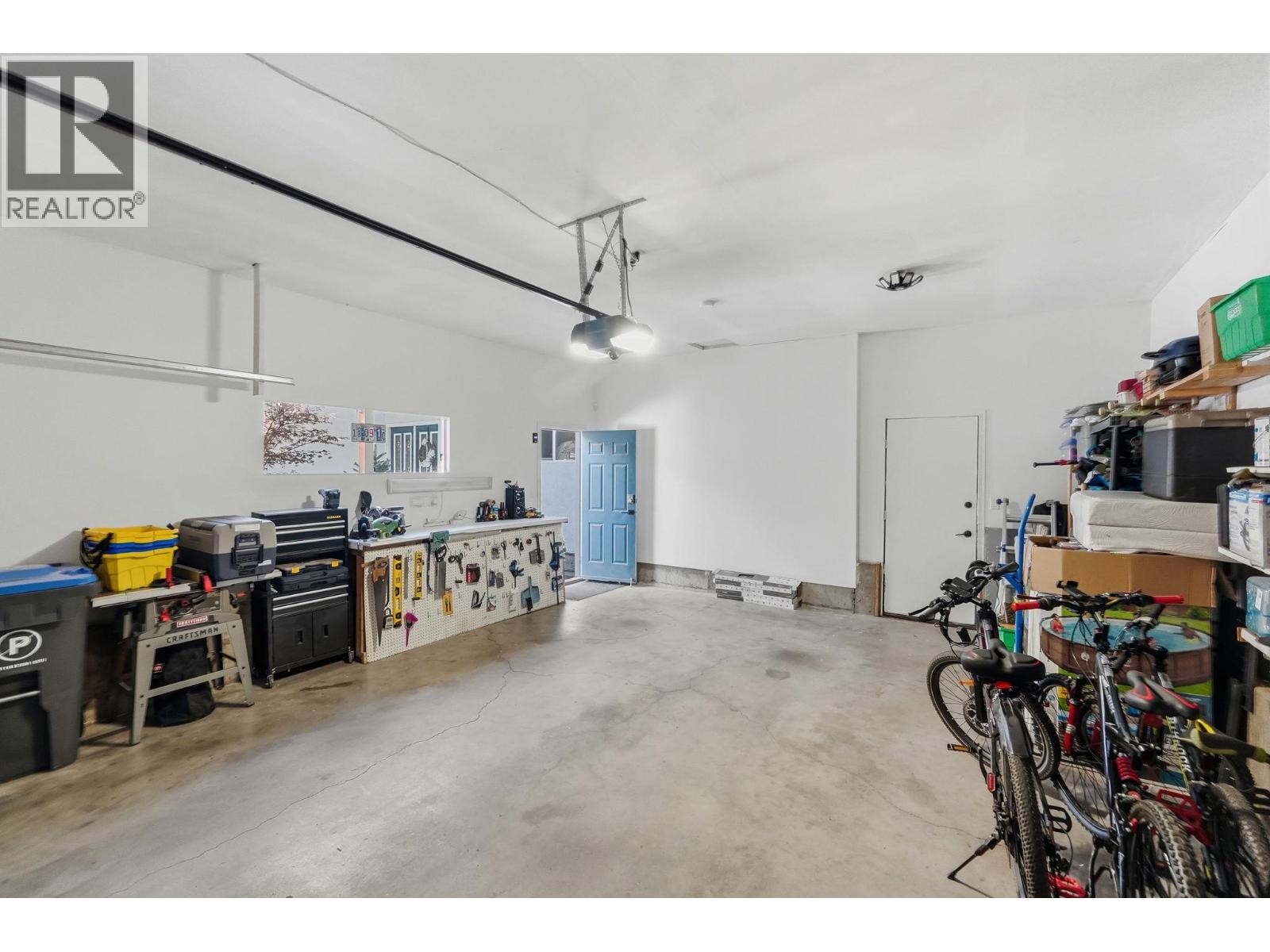 9506 Hummingbird Lane, Osoyoos