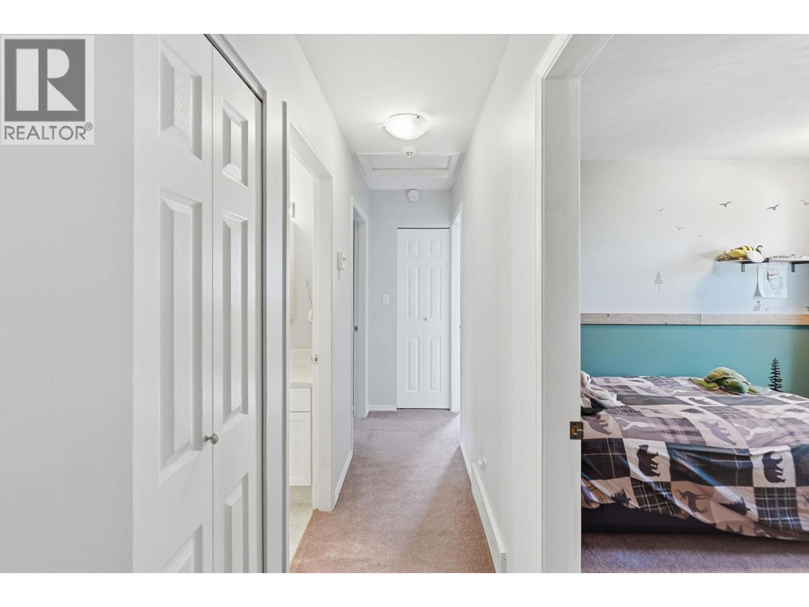 9506 Hummingbird Lane, Osoyoos