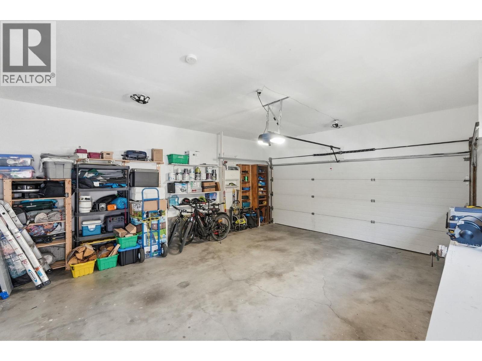 9506 Hummingbird Lane, Osoyoos
