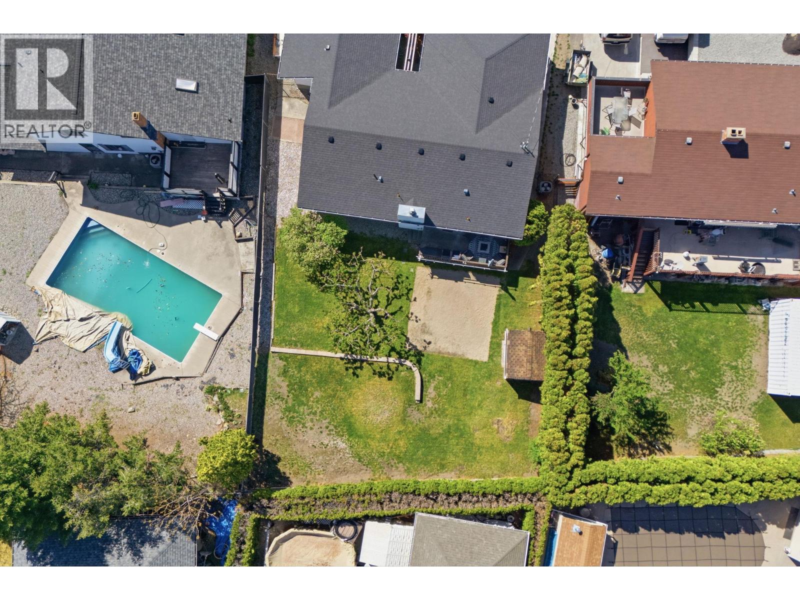 9506 Hummingbird Lane, Osoyoos