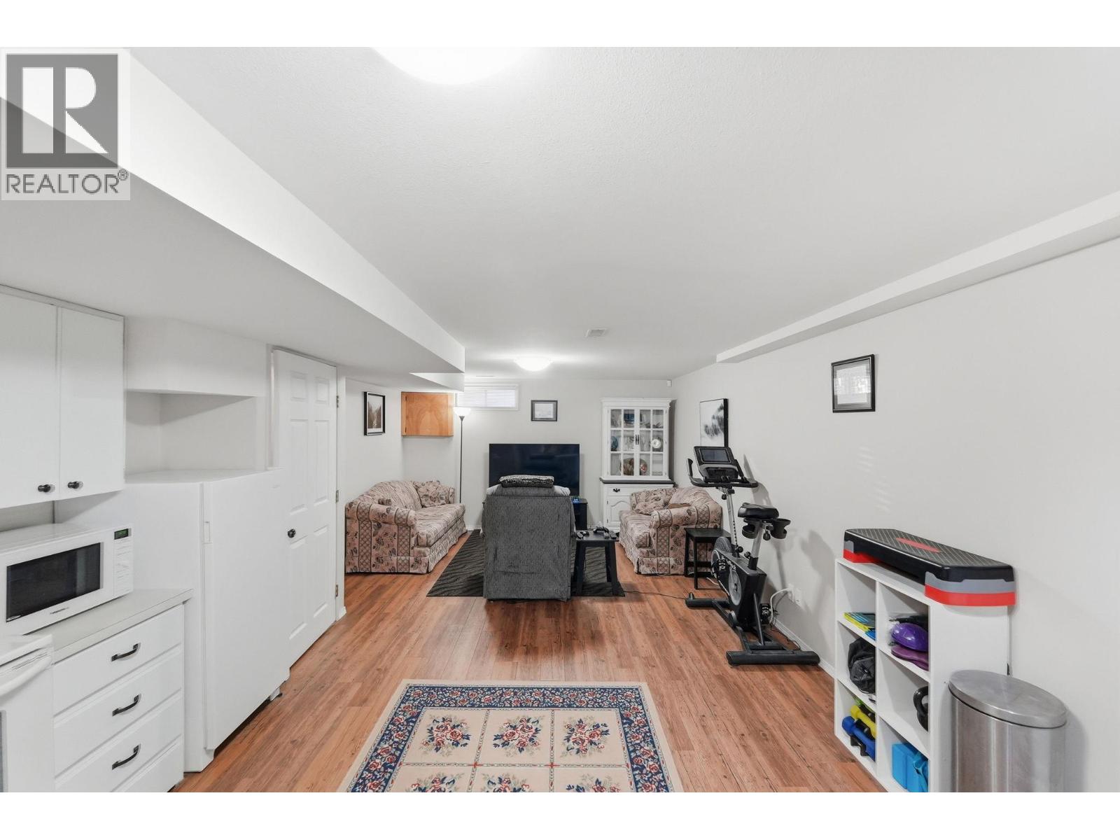 9506 Hummingbird Lane, Osoyoos