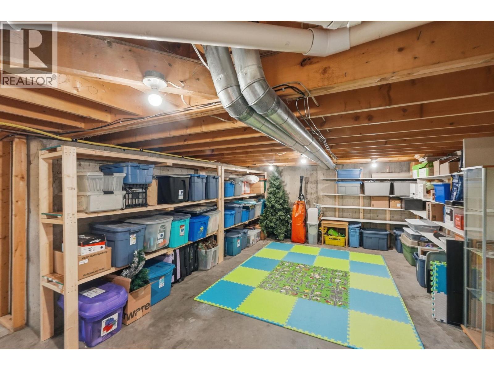 9506 Hummingbird Lane, Osoyoos
