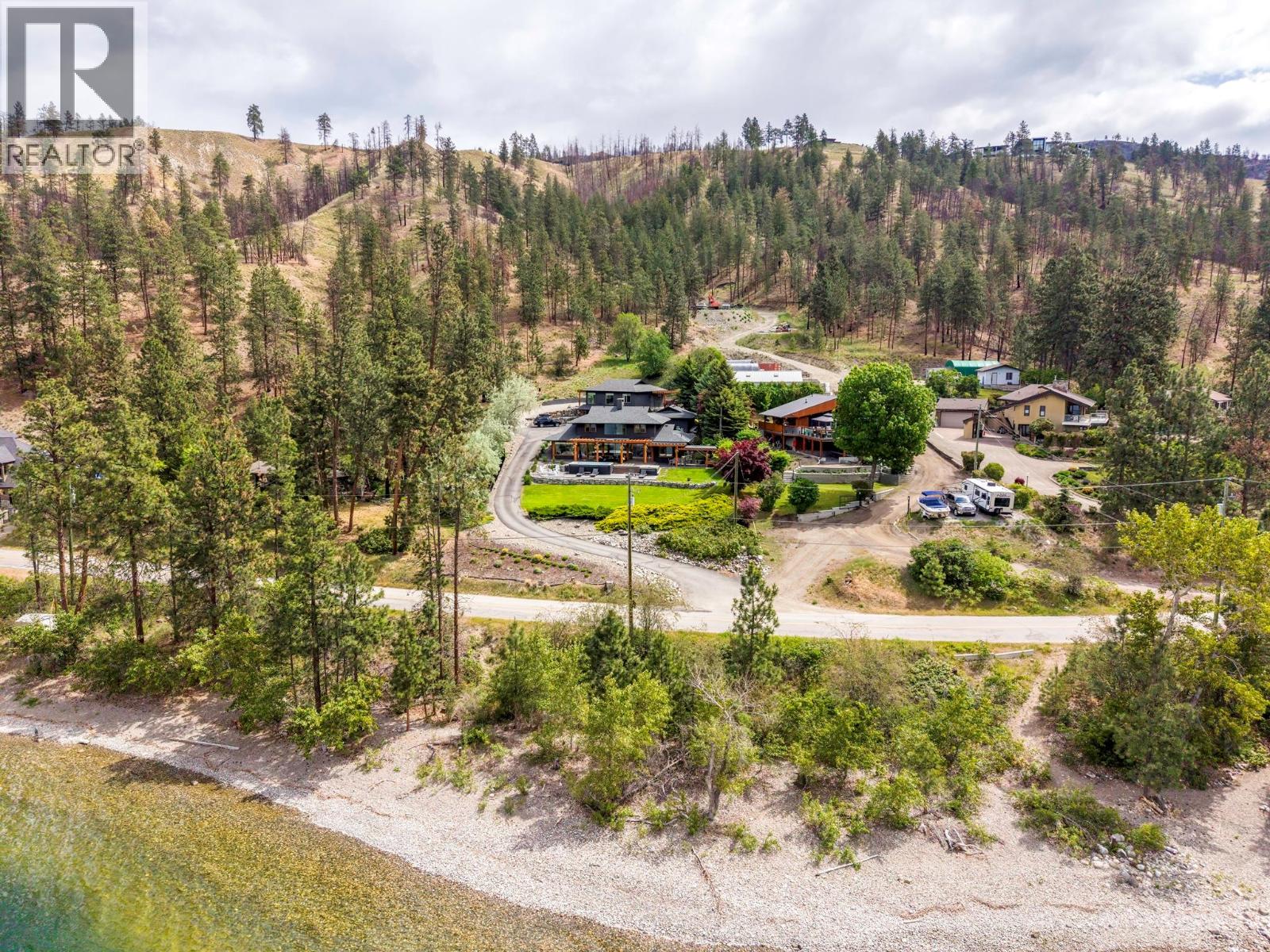 9887 Okanagan Centre Road W, Lake Country