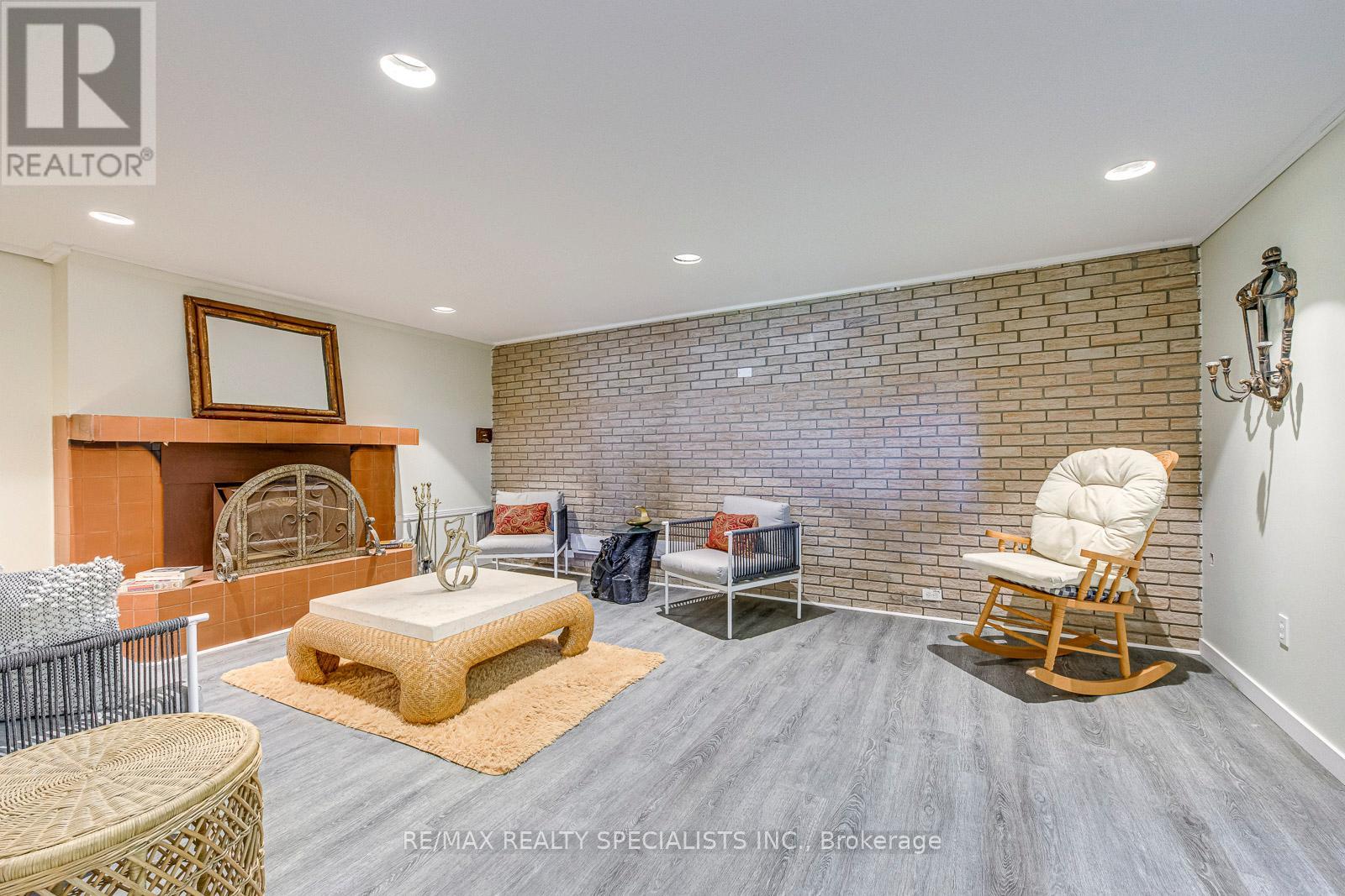 15195 THE GORE ROAD - 20