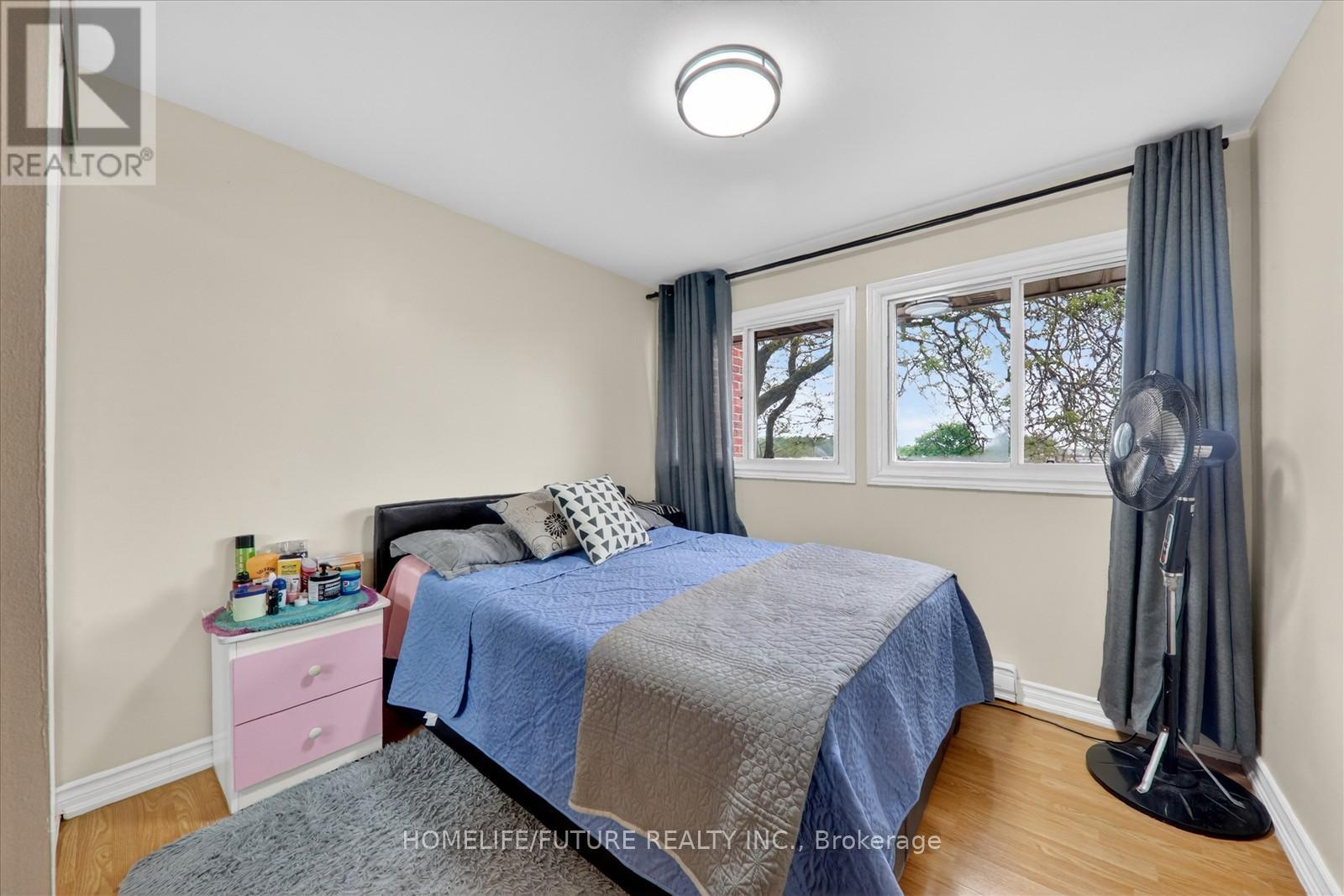 #70 38 JOHN CABOT WAY - 33